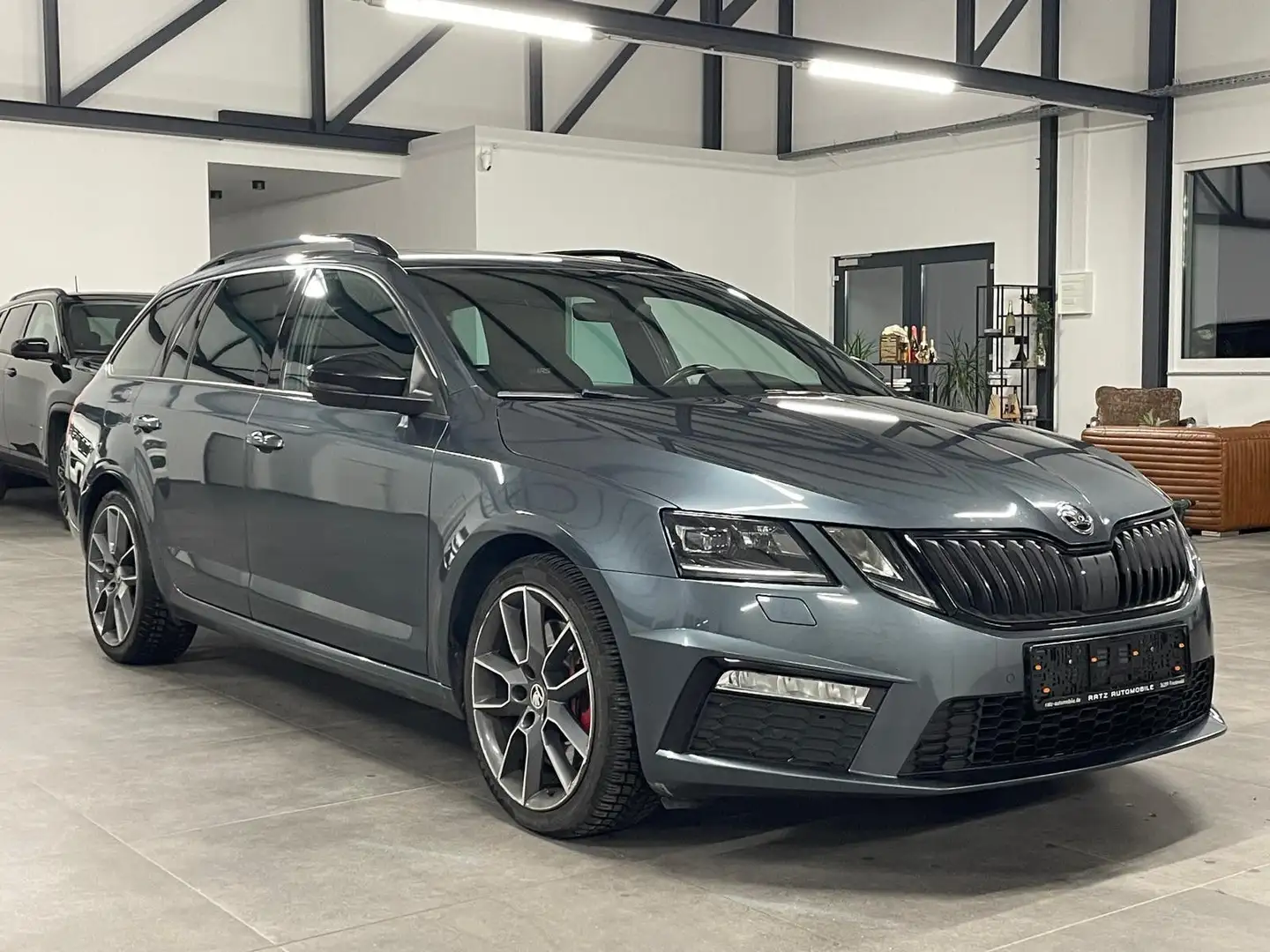 Skoda Octavia RS CANTON+KAM+ACC+4xSHZ+EL.HECK+TOT.ASS Gris - 1