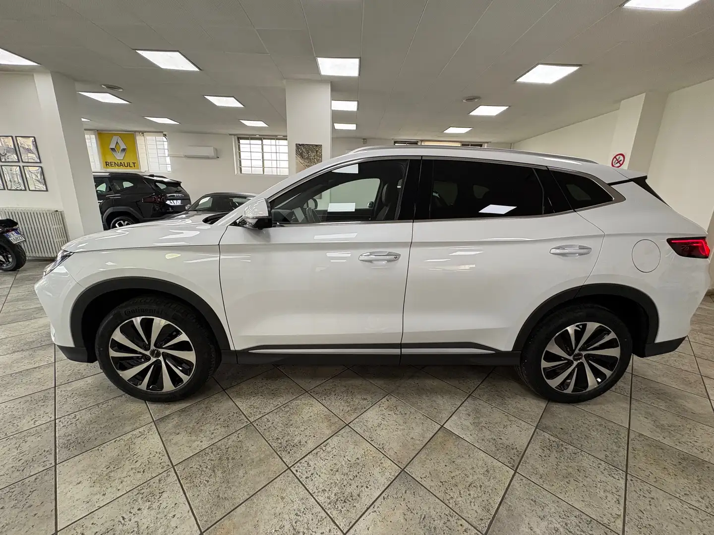 BYD Seal U U DM-i U Comfort Plug-in Hybrid Weiß - 2