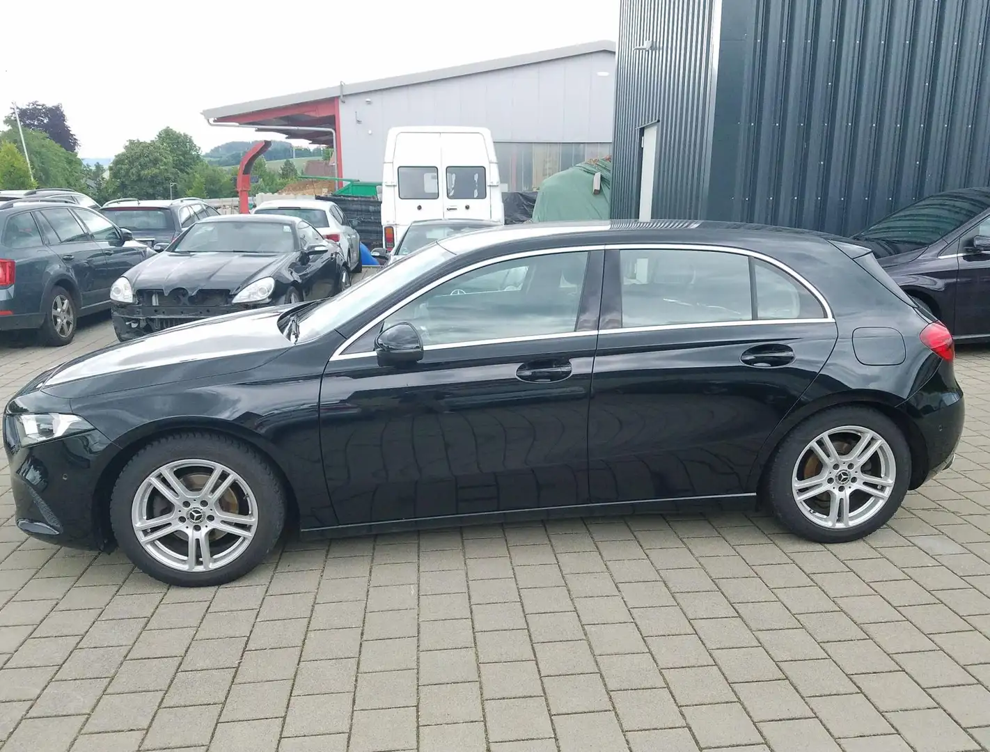 Mercedes-Benz A 180 , Progressive, Business, Navi, Klima, KM: 46004... Zwart - 2