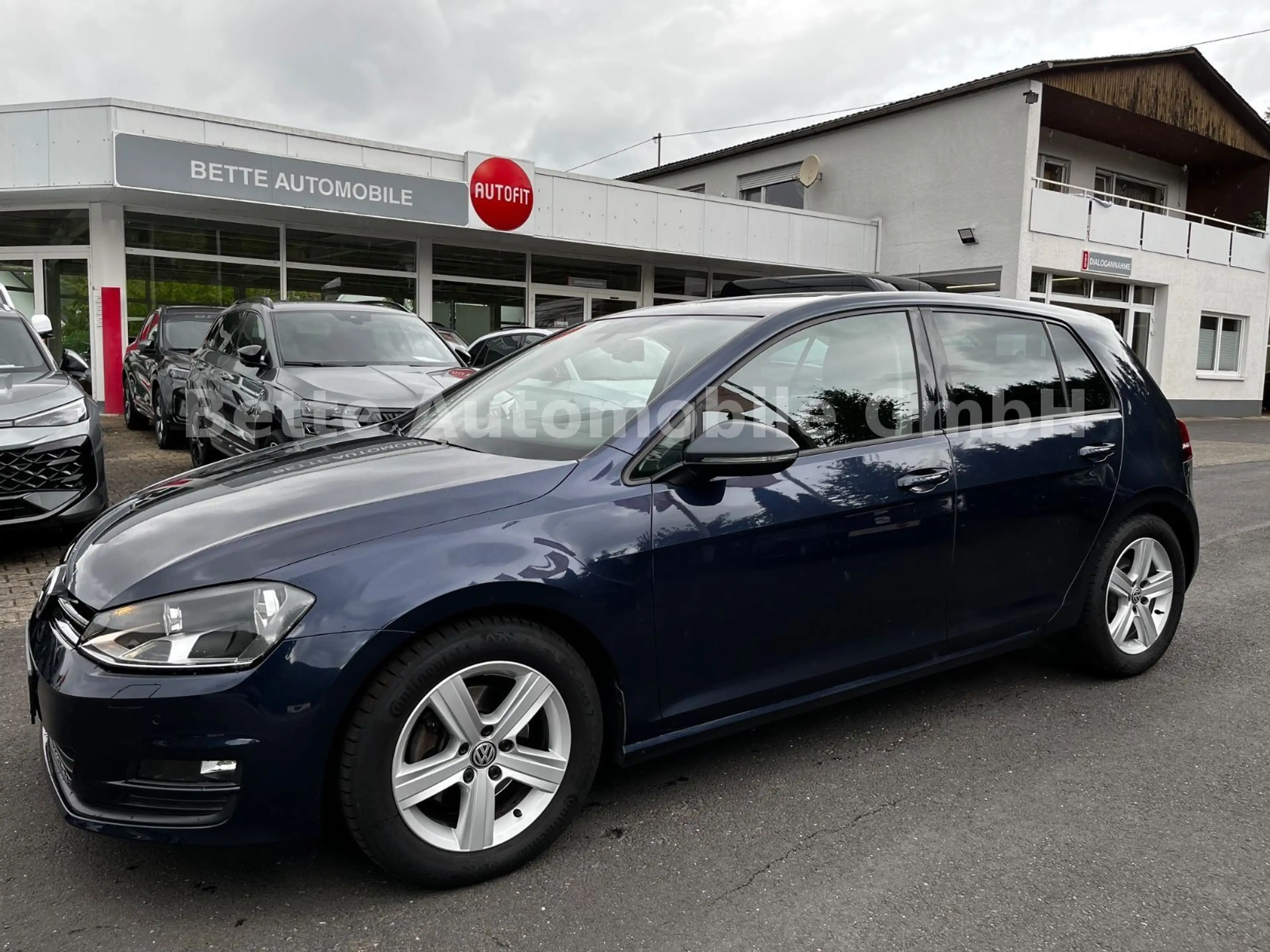 Volkswagen Golf VII 1.4 TSI Comf. *SCHIEBEDACH*AHK*R-LINE