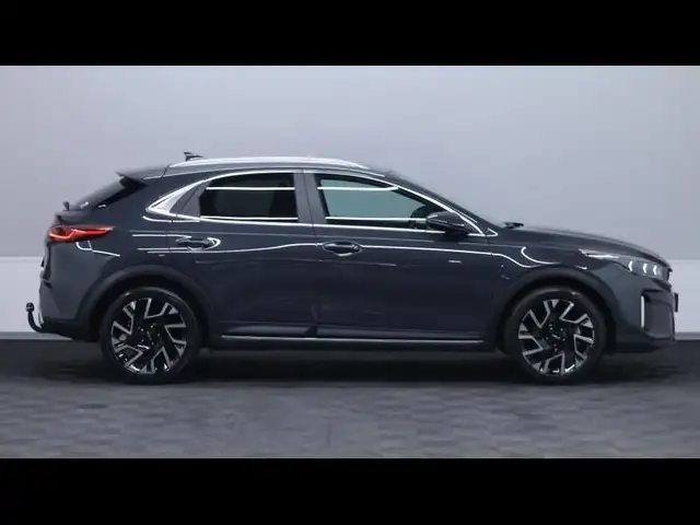 Kia Xceed view 4