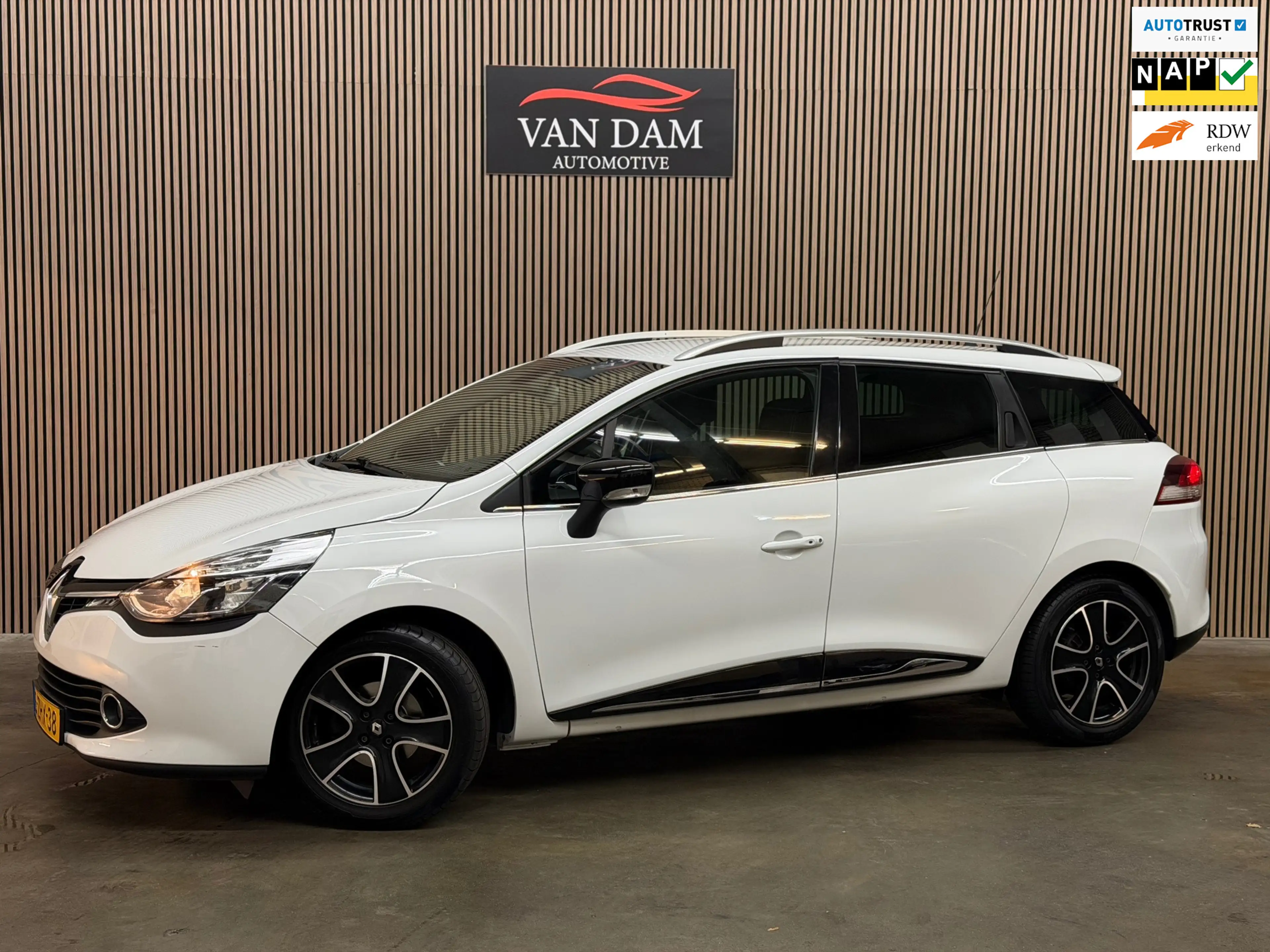 Renault Clio Estate 0.9 TCe Dynamique 2015 NAP CRUISE NAVI PDC
