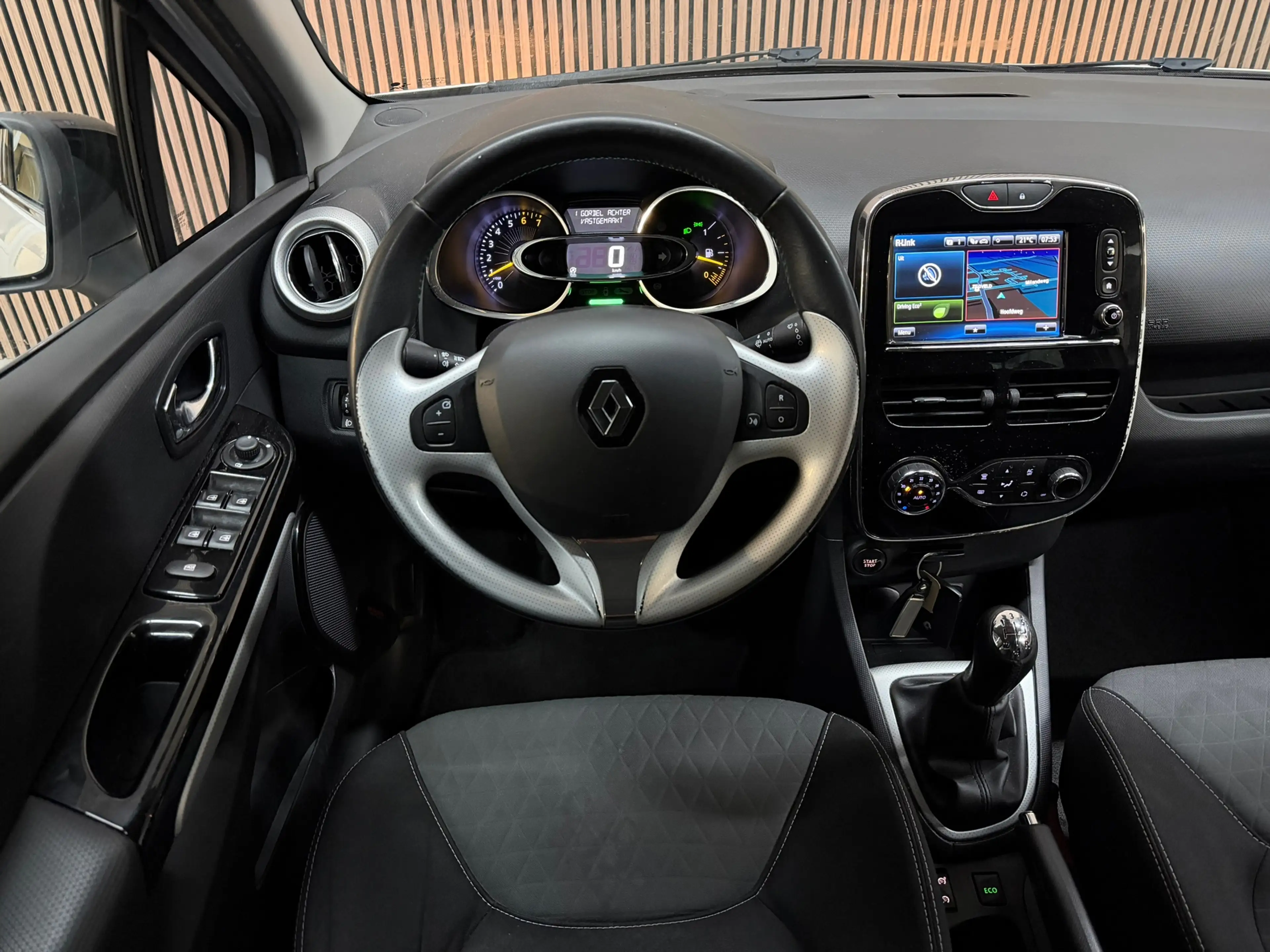 Renault Clio Estate 0.9 TCe Dynamique 2015 NAP CRUISE NAVI PDC — photo 15