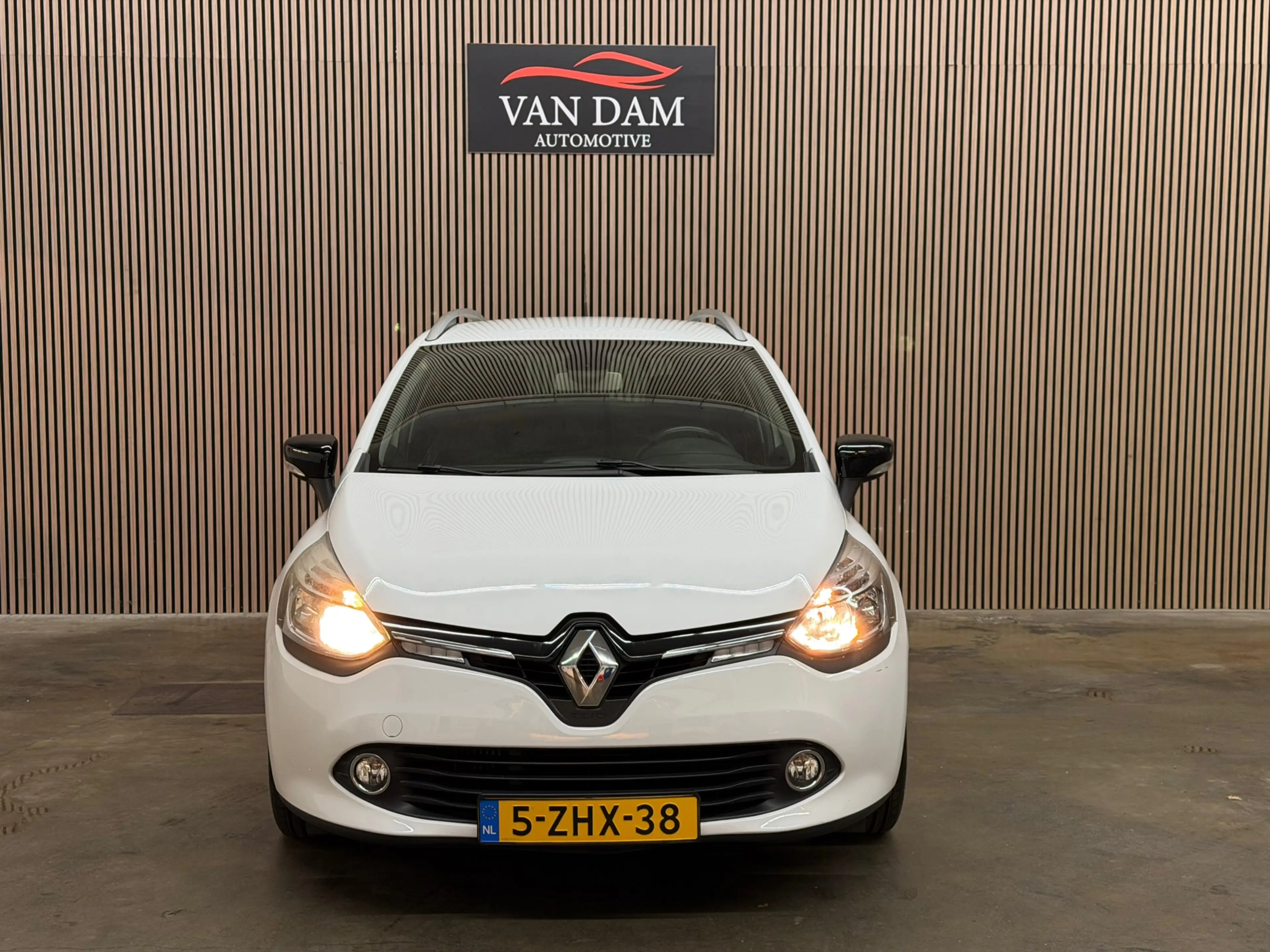 Renault Clio Estate 0.9 TCe Dynamique 2015 NAP CRUISE NAVI PDC — photo 9