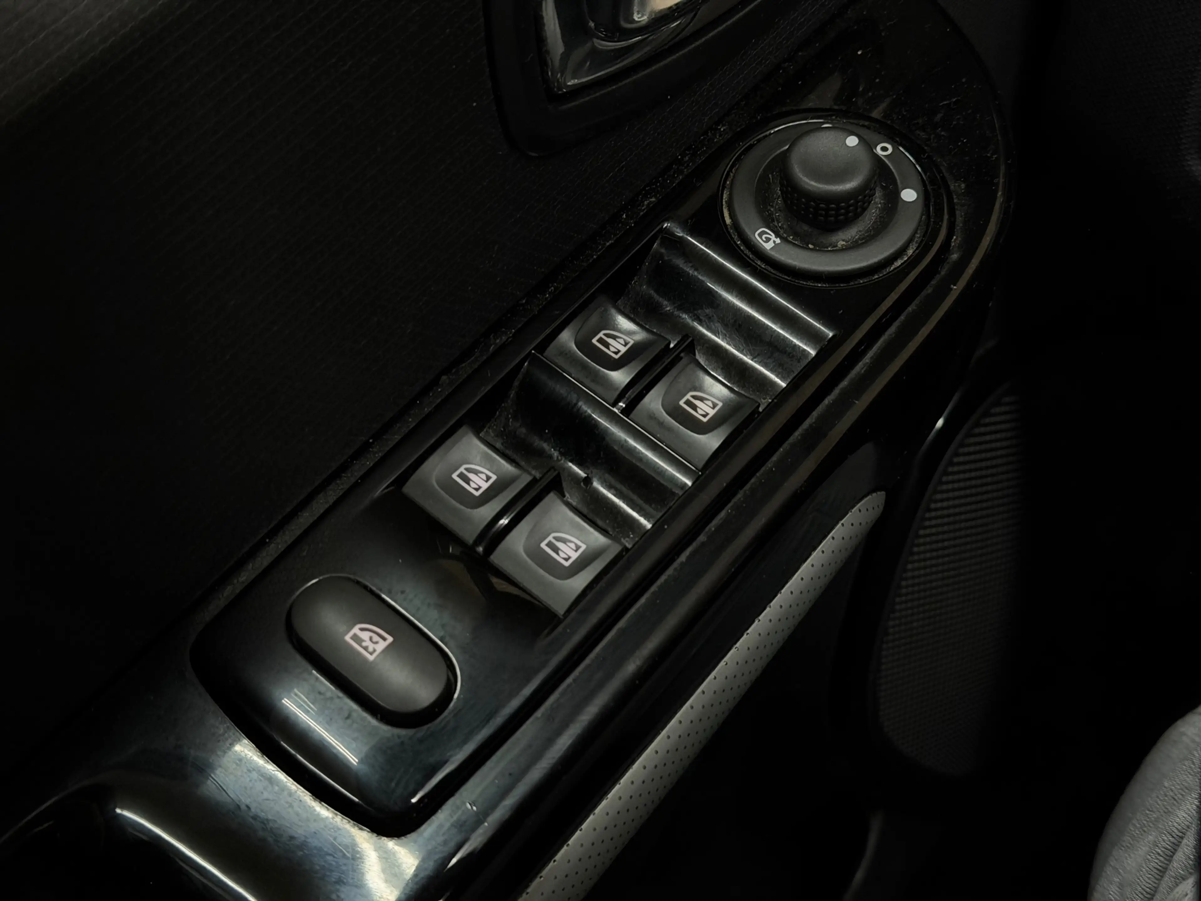 Renault Clio Estate 0.9 TCe Dynamique 2015 NAP CRUISE NAVI PDC — photo 33