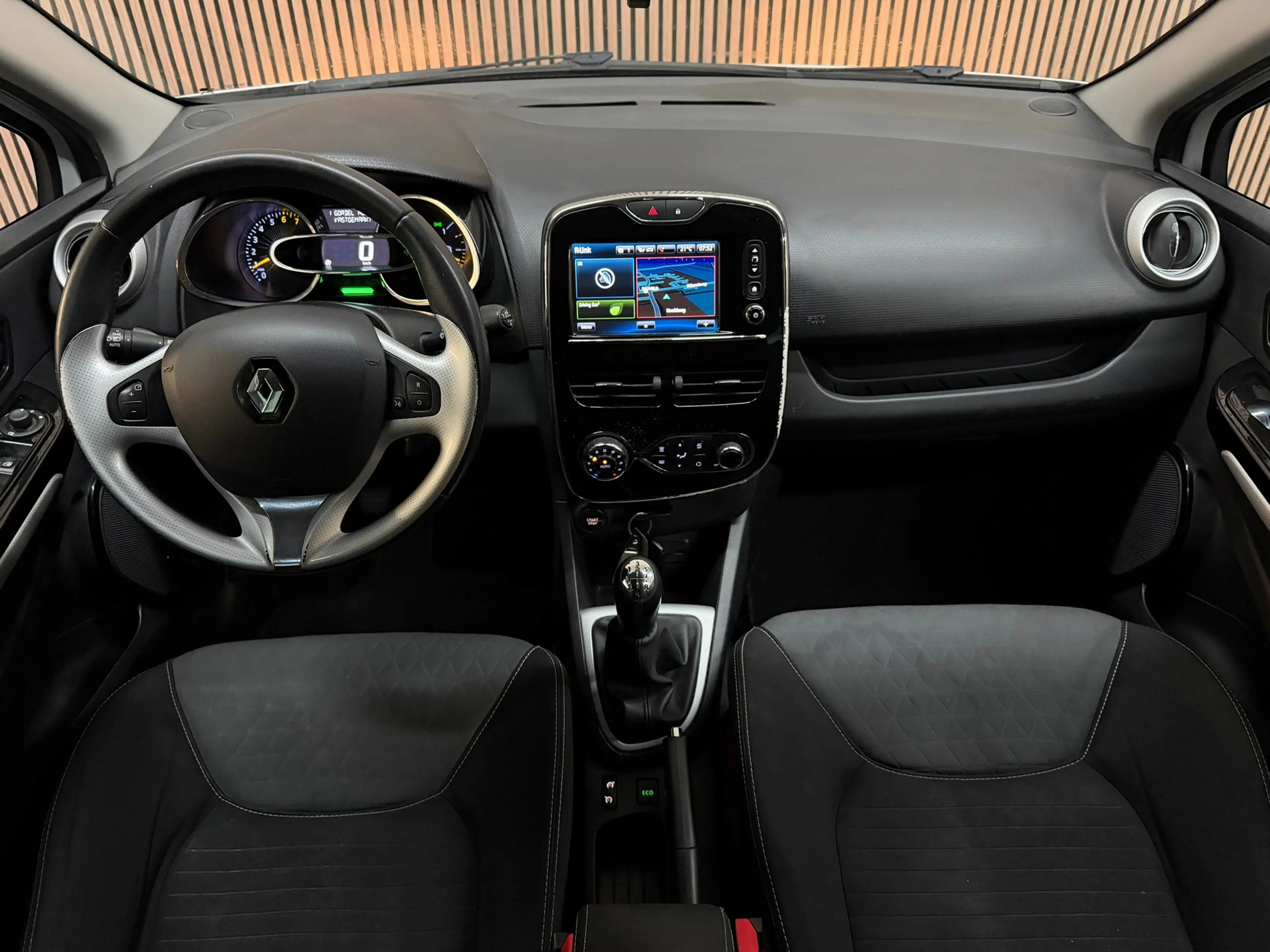 Renault Clio Estate 0.9 TCe Dynamique 2015 NAP CRUISE NAVI PDC — photo 14