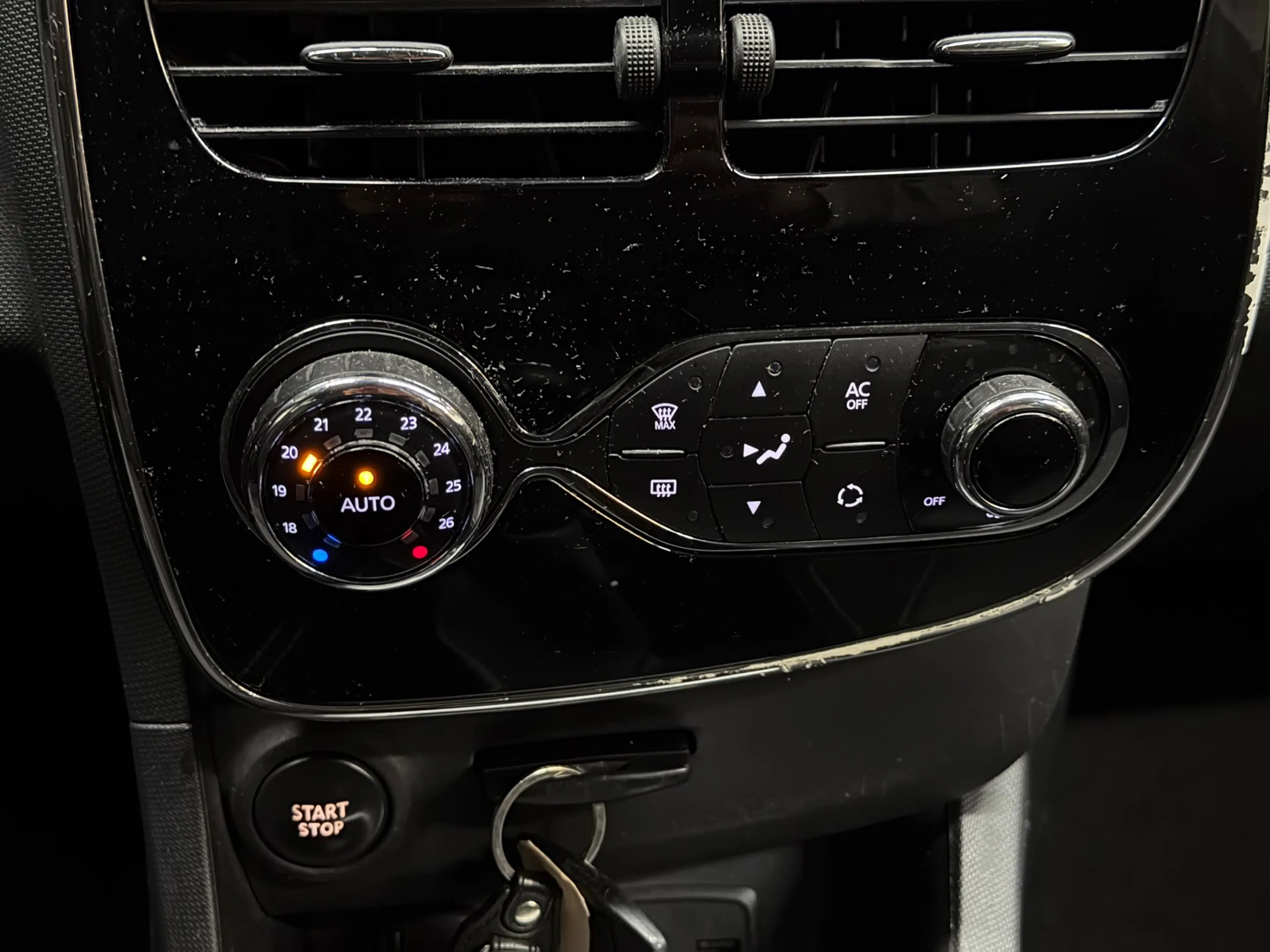 Renault Clio Estate 0.9 TCe Dynamique 2015 NAP CRUISE NAVI PDC — photo 28