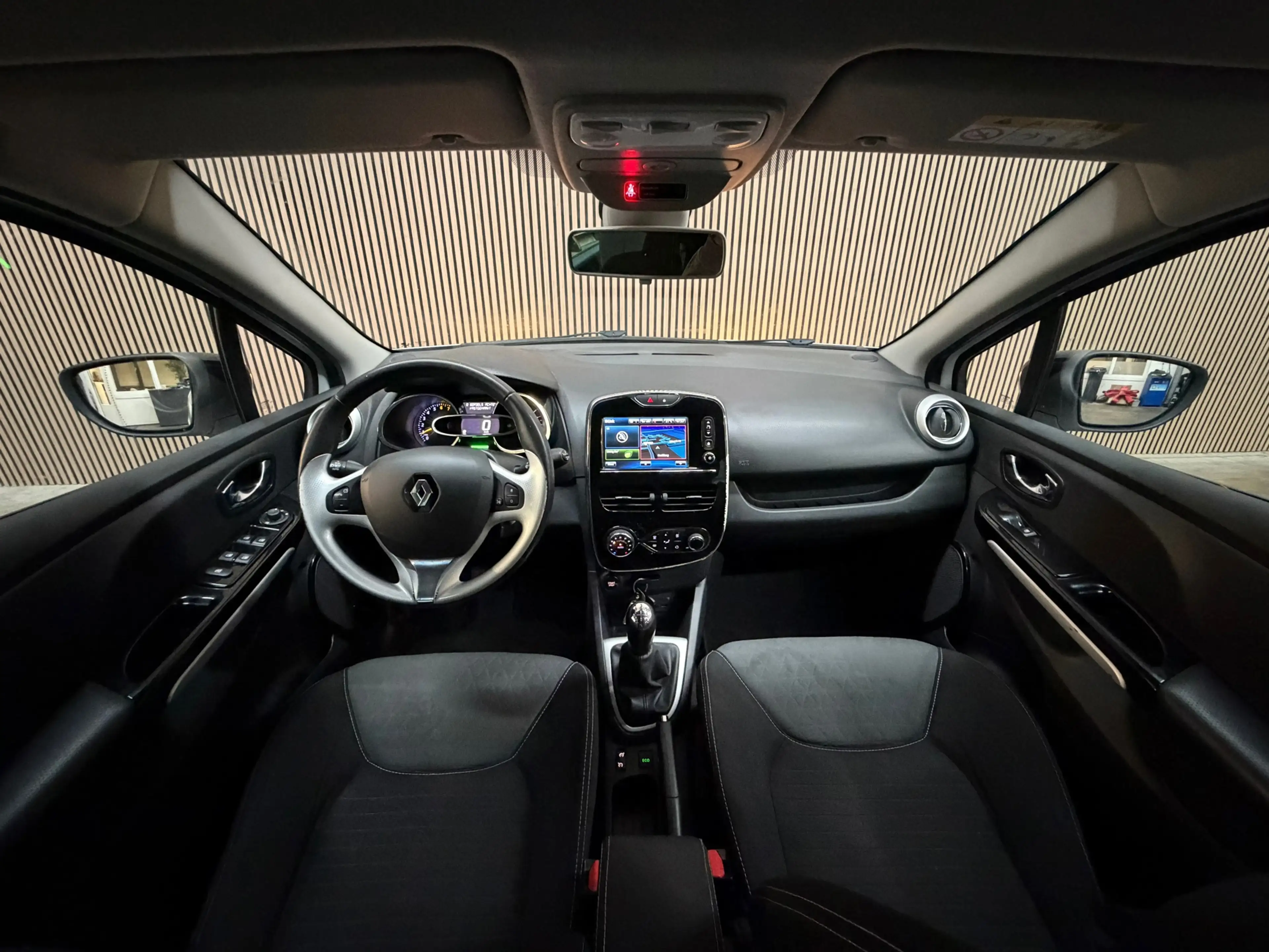 Renault Clio Estate 0.9 TCe Dynamique 2015 NAP CRUISE NAVI PDC — photo 22