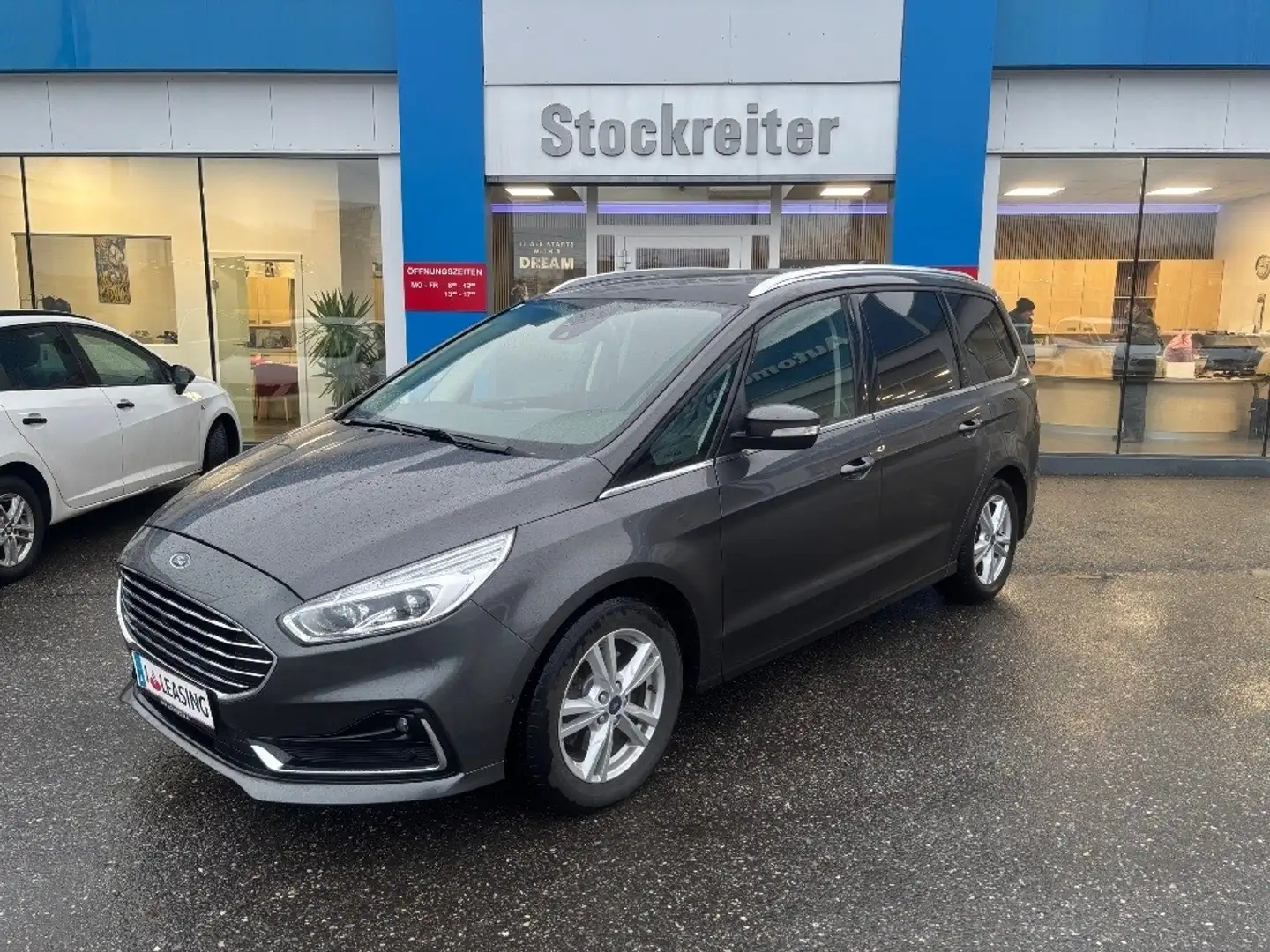 Ford Galaxy 2,0 EcoBlue SCR Aut.*LED*PDC*KAMERA*NAVI*SZH Grau - 1