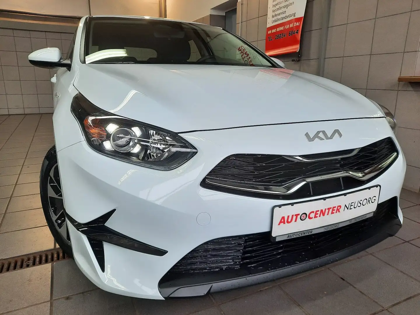 Kia Ceed / cee'd 1.5 T-GDI Wit - 1