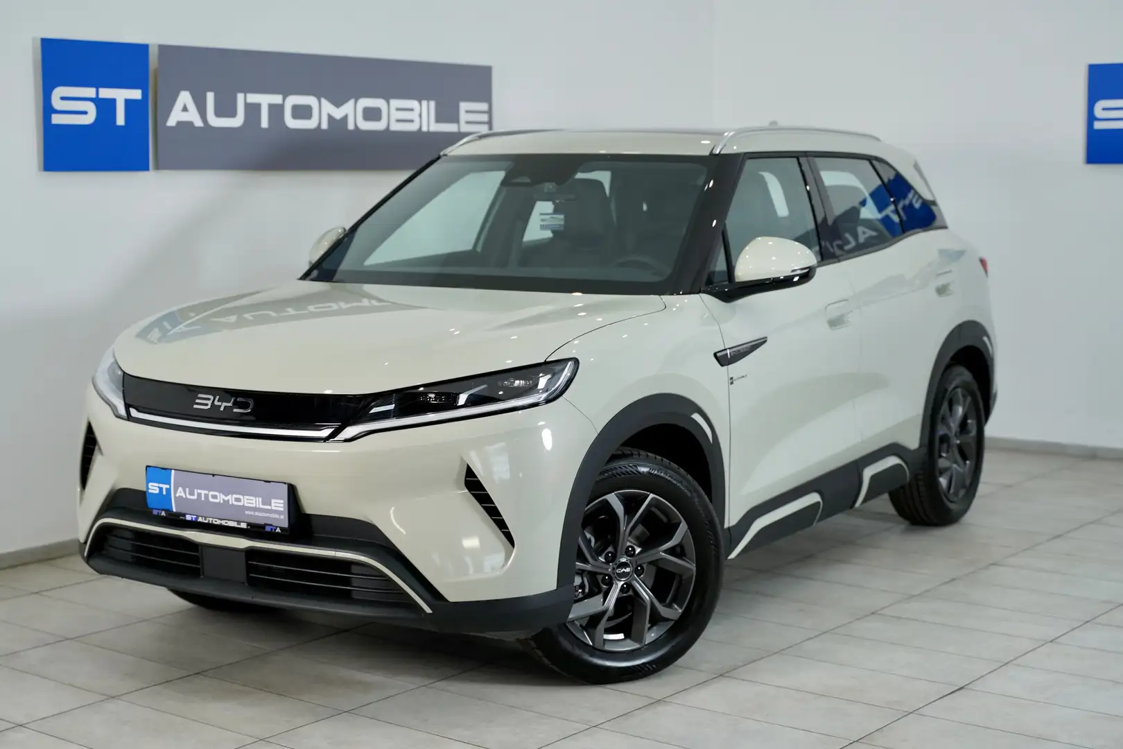 BYD Atto 2 Design // ACC // 360° KAMERA // PANO // NAVI // Grün - 1