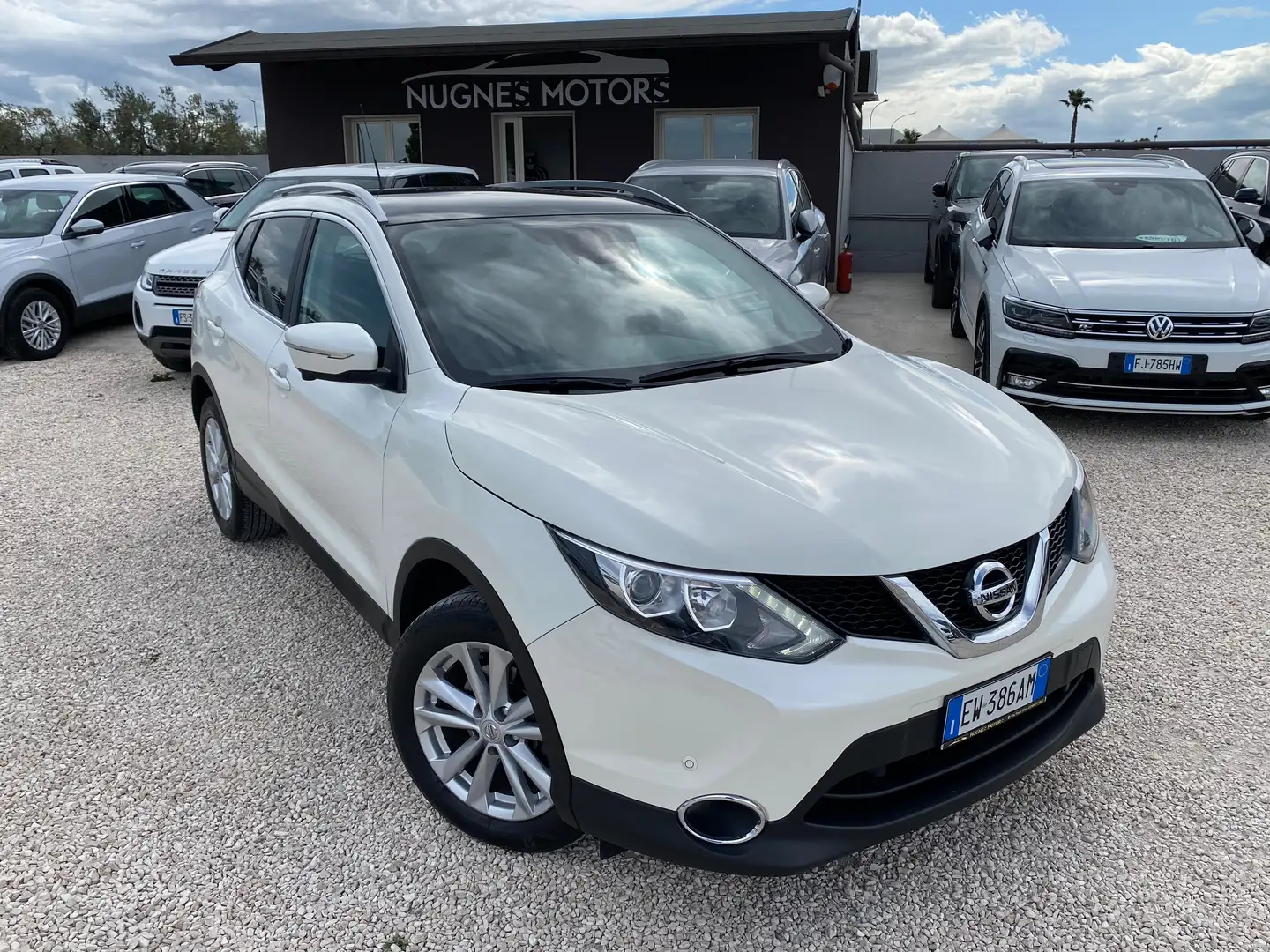 Nissan Qashqai Qashqai 1.5 dci Tekna 110cv White - 1