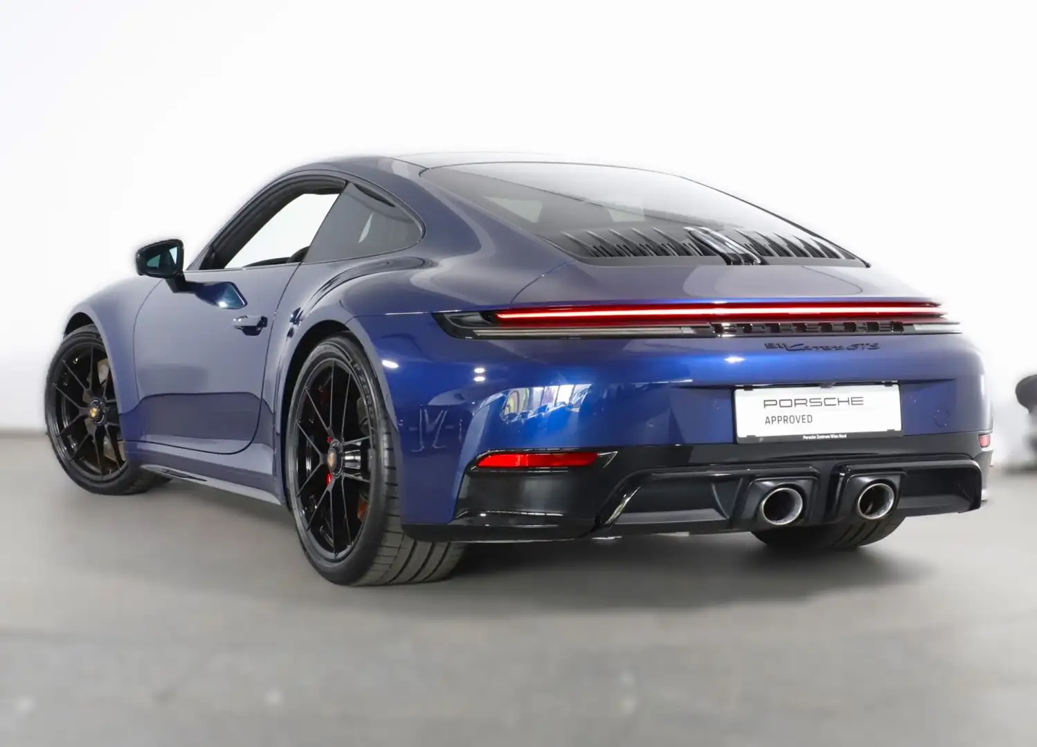 Porsche 911 Carrera GTS Blau - 2