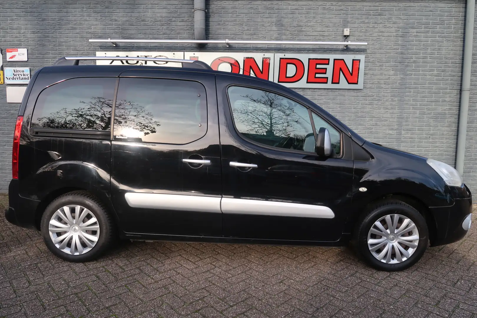 Citroen Berlingo 1.6 VTi Multispace Zwart - 2