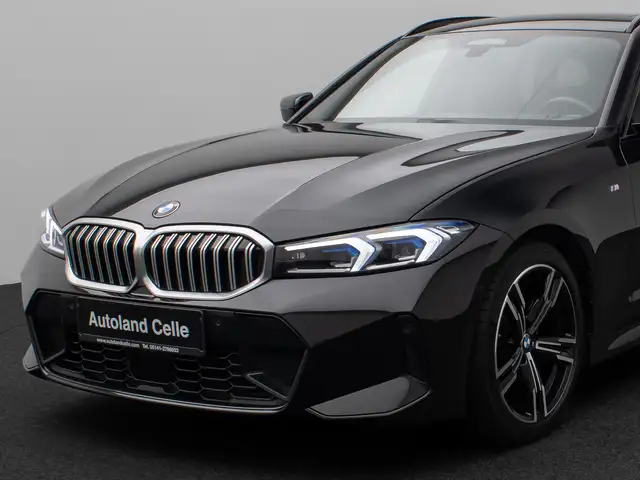 BMW 3 Series view 17
