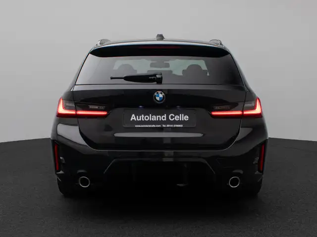 BMW 3 Series view 8