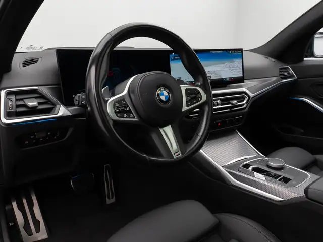 BMW 3 Series view 20