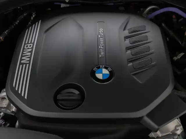 BMW 3 Series view 14