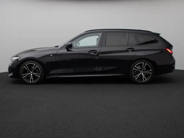 BMW 3 Series view 11