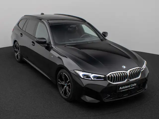 BMW 3 Series view 3