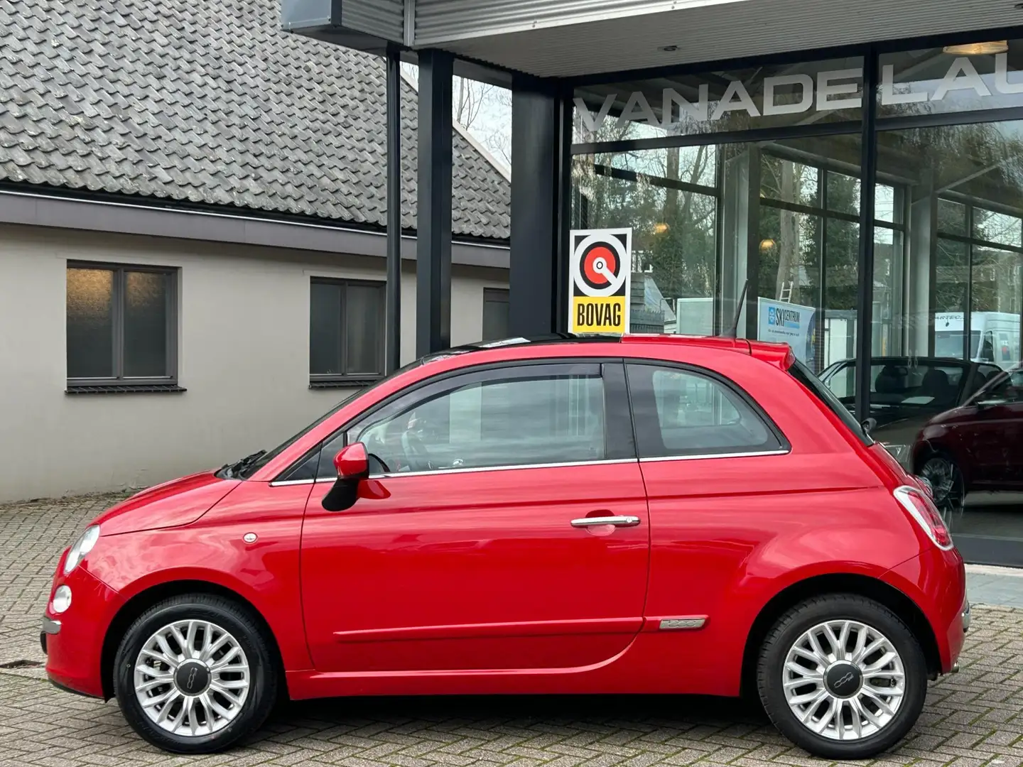 Fiat 500 1.2 Lounge Panorama Airco LM Velgen Nieuwe APK Net Rot - 2