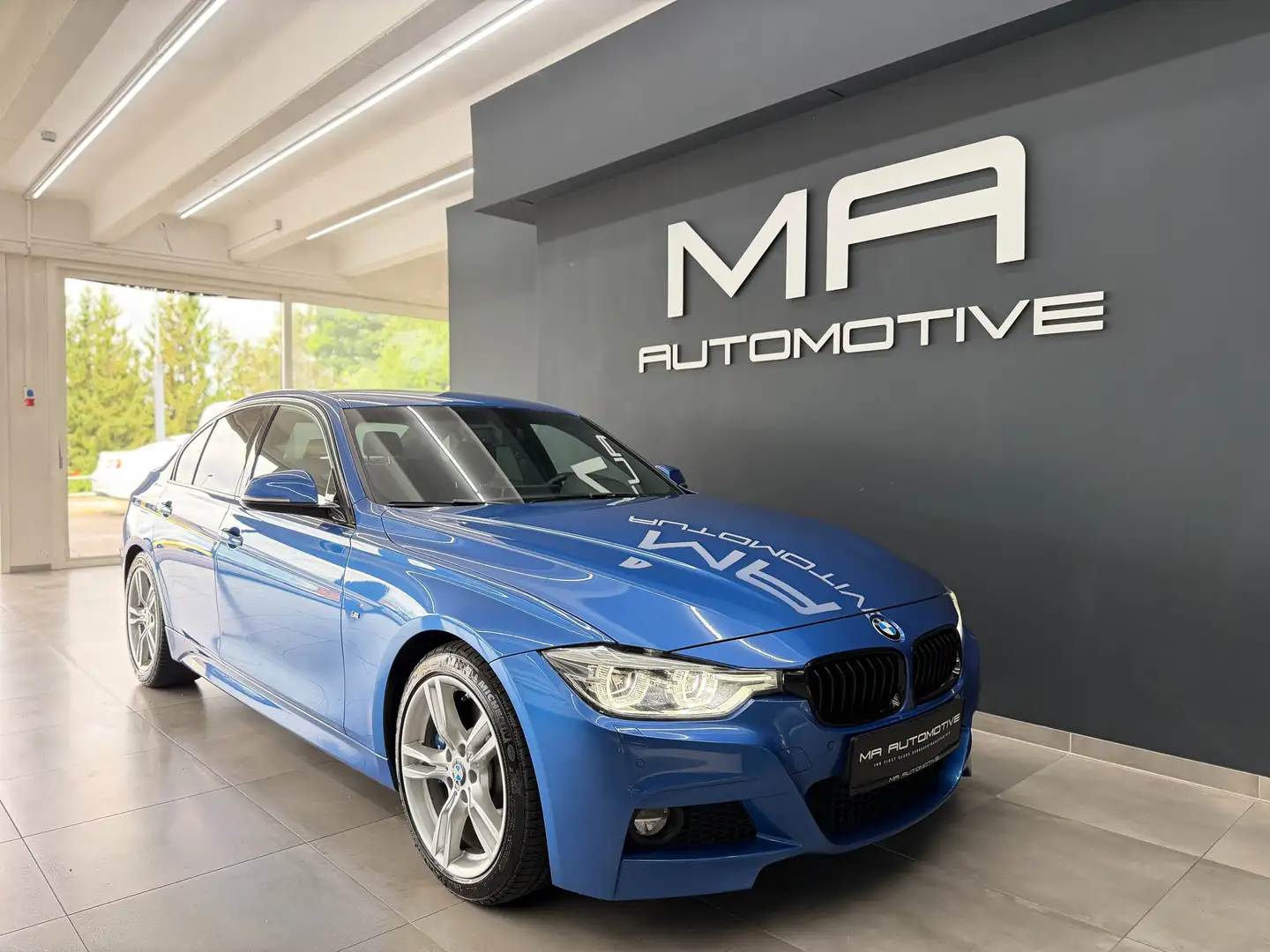 BMW 330 d M Sport LCI *LED*HK*MBREMSE*NAVPRO*ESTORIL*UVM* Blau - 2