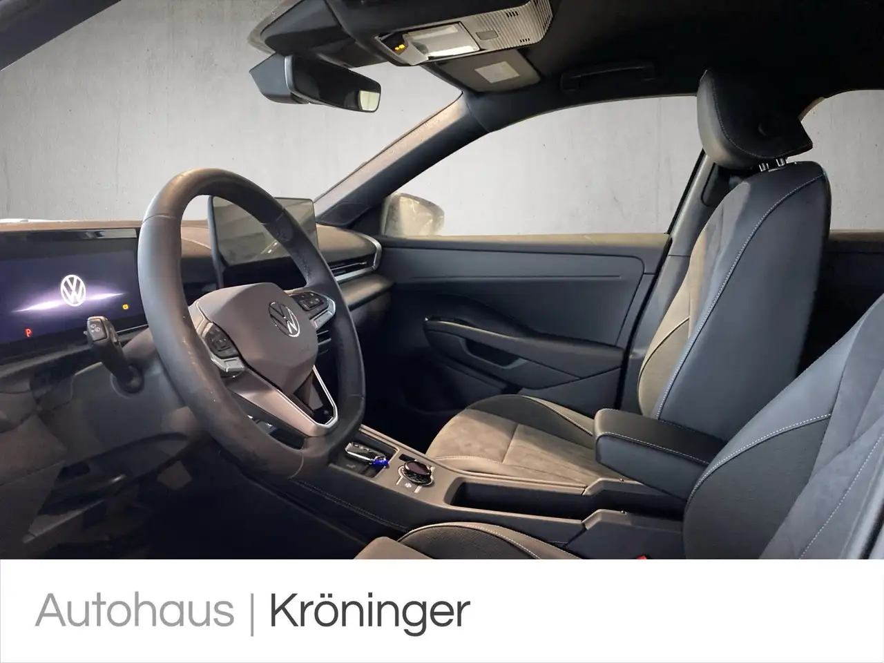 Volkswagen T-Roc 1.5 eTSI DSG Style AHK Navi Rück Massage 7