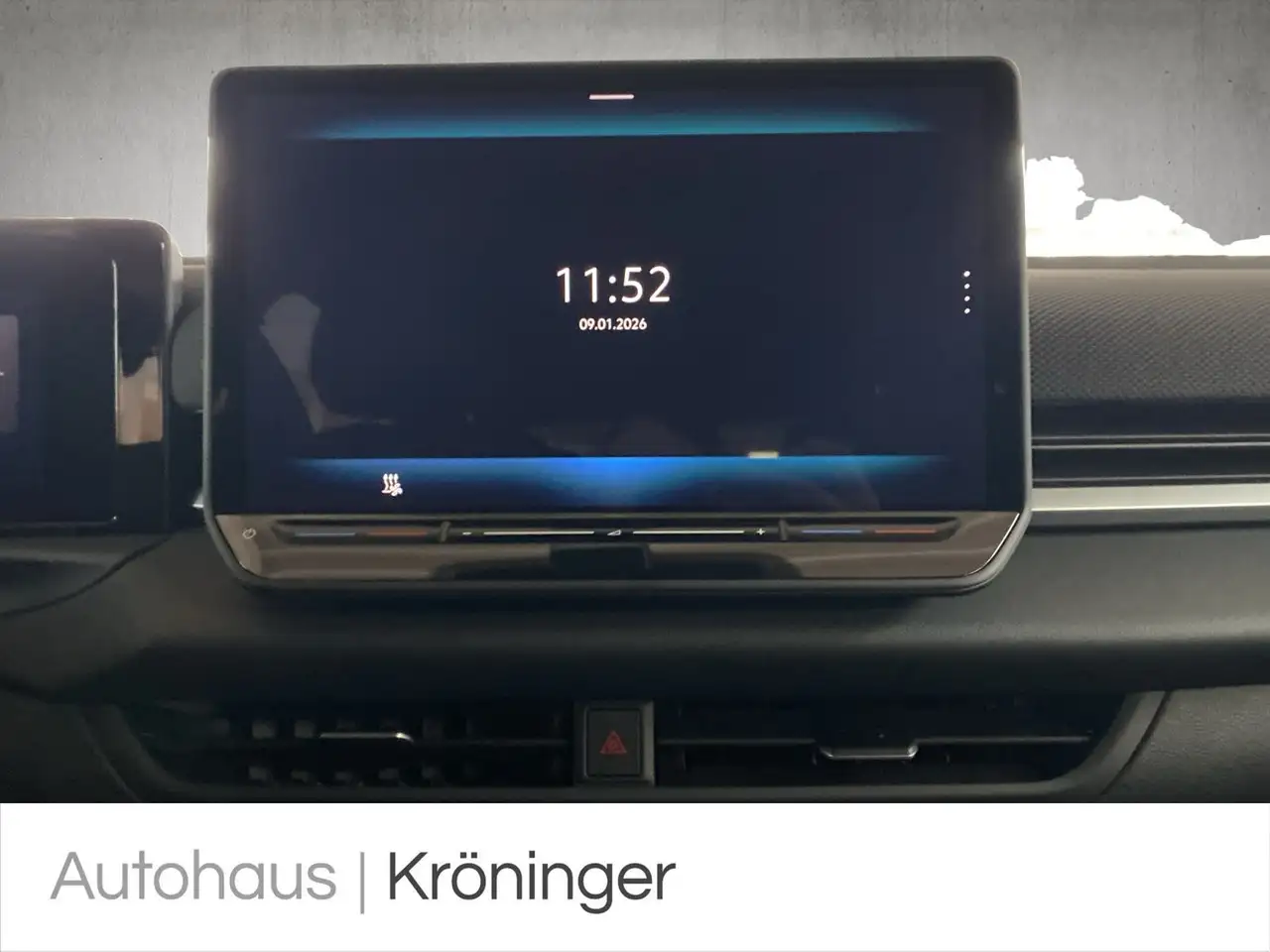 Volkswagen T-Roc 1.5 eTSI DSG Style AHK Navi Rück Massage 15