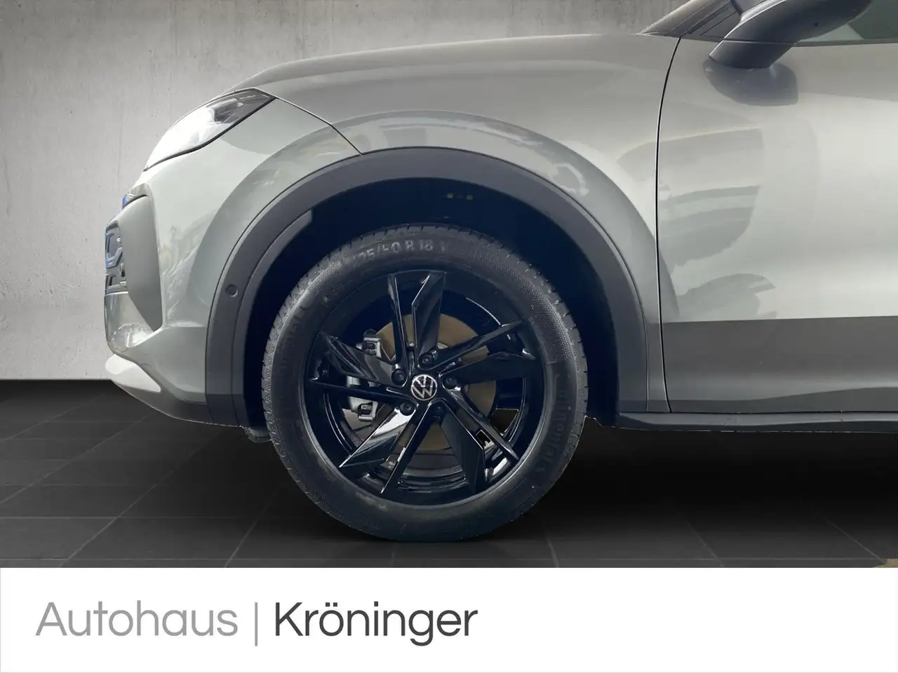Volkswagen T-Roc 1.5 eTSI DSG Style AHK Navi Rück Massage 20