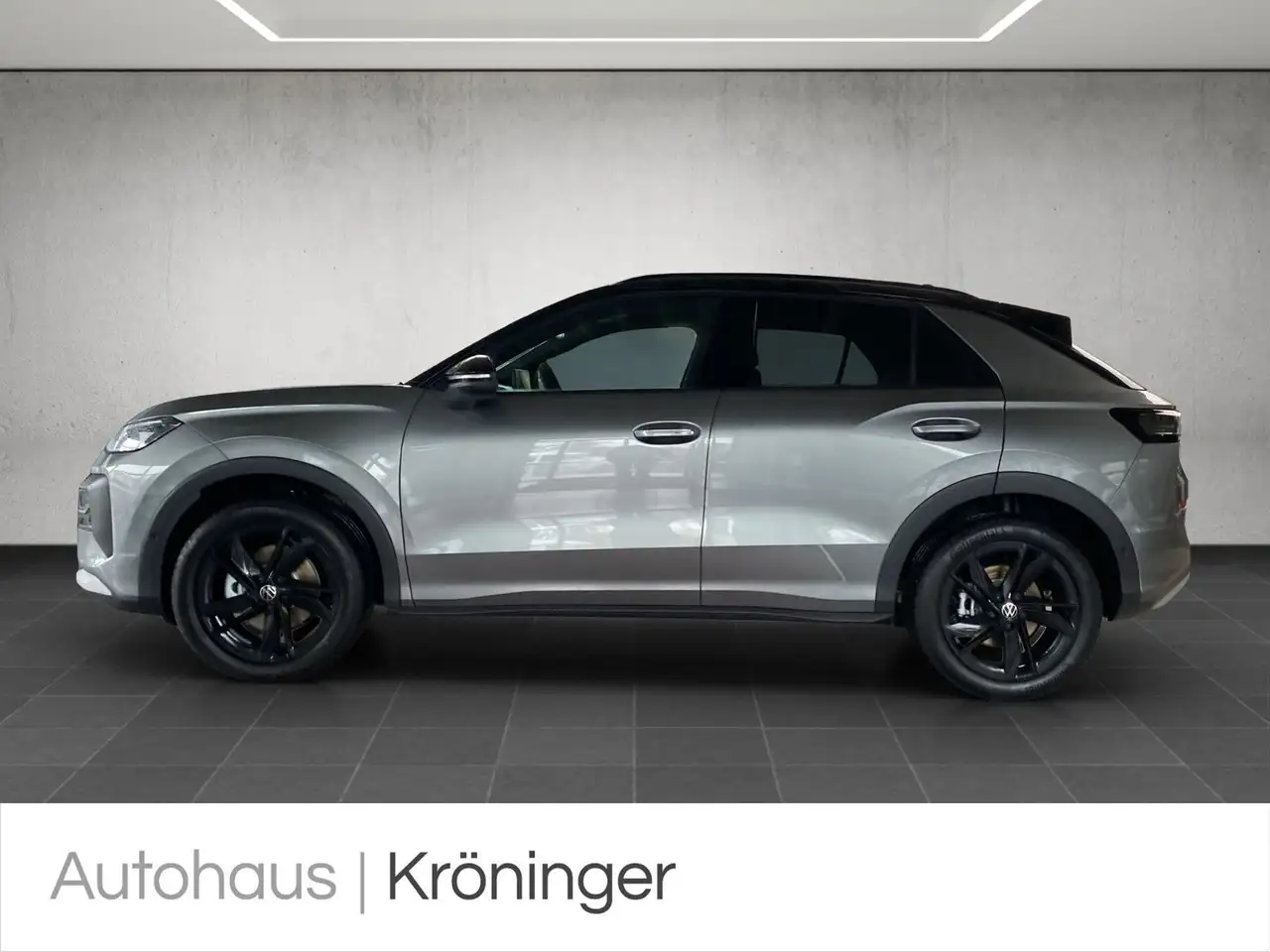 Volkswagen T-Roc 1.5 eTSI DSG Style AHK Navi Rück Massage 3