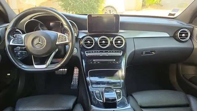 Mercedes-Benz C-Class view 11