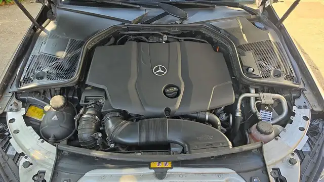 Mercedes-Benz C-Class view 15