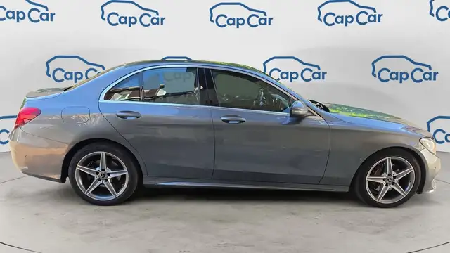 Mercedes-Benz C-Class view 4
