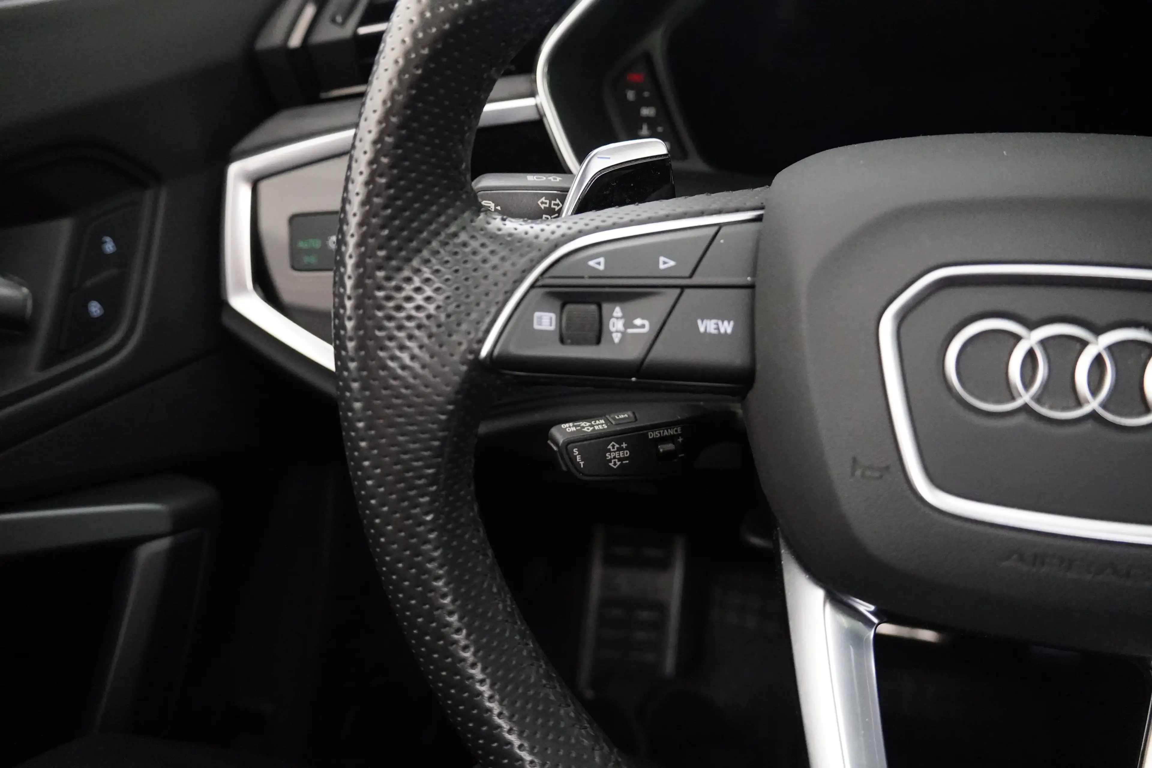 Audi RS Q3 Sportback 2,5 TFSI quattro S-tronic — photo 13