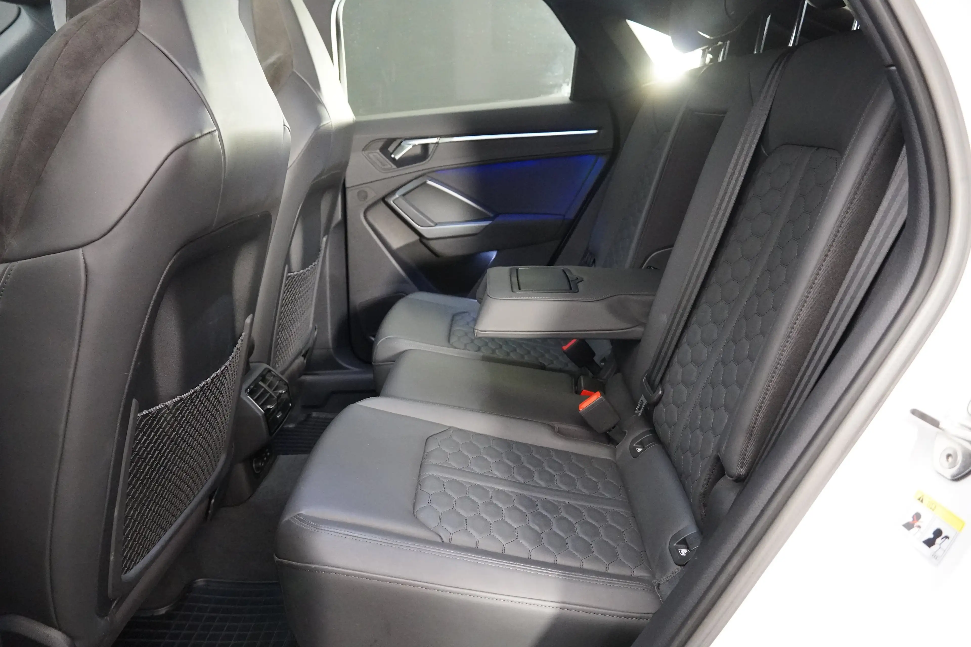 Audi RS Q3 Sportback 2,5 TFSI quattro S-tronic — photo 21