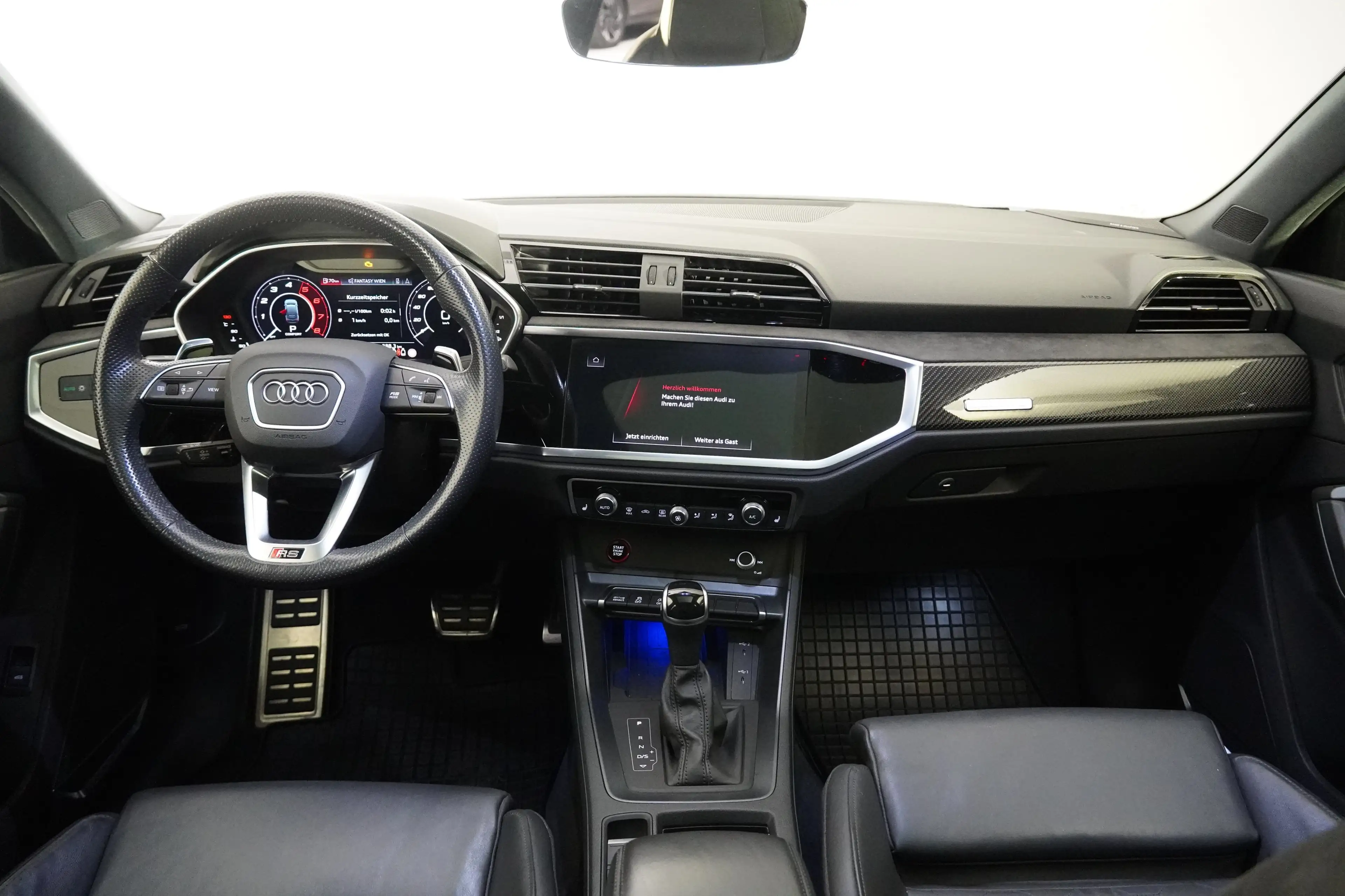 Audi RS Q3 Sportback 2,5 TFSI quattro S-tronic — photo 15