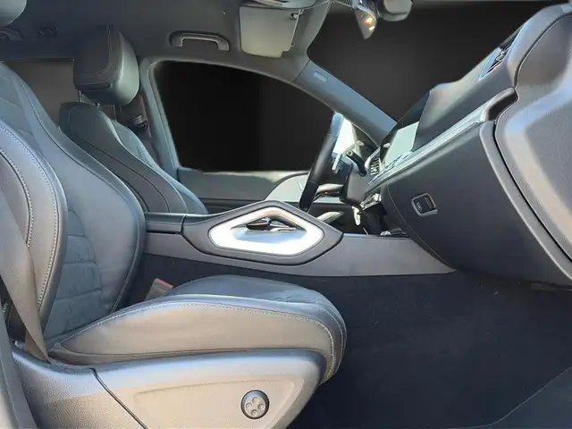 Mercedes-Benz Gle view 13