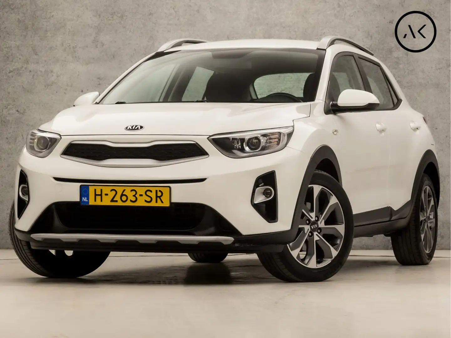 Kia Stonic 1.0 T-GDi DynamicLine (APPLE CARPLAY, GROOT NAVI, Wit - 1