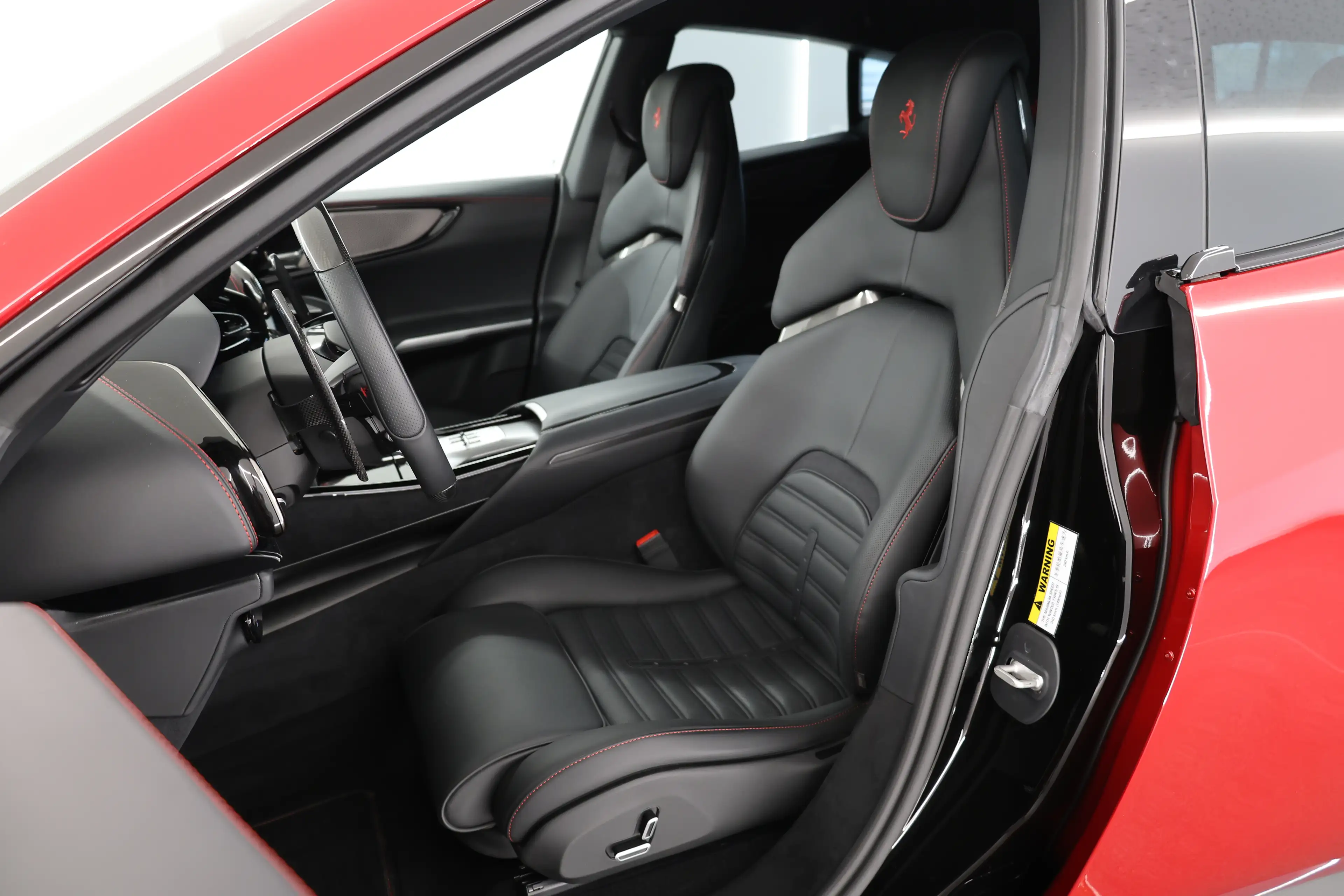 Ferrari Purosangue Rosso Maranello / Full Carbon / Ferrari Approved — photo 14