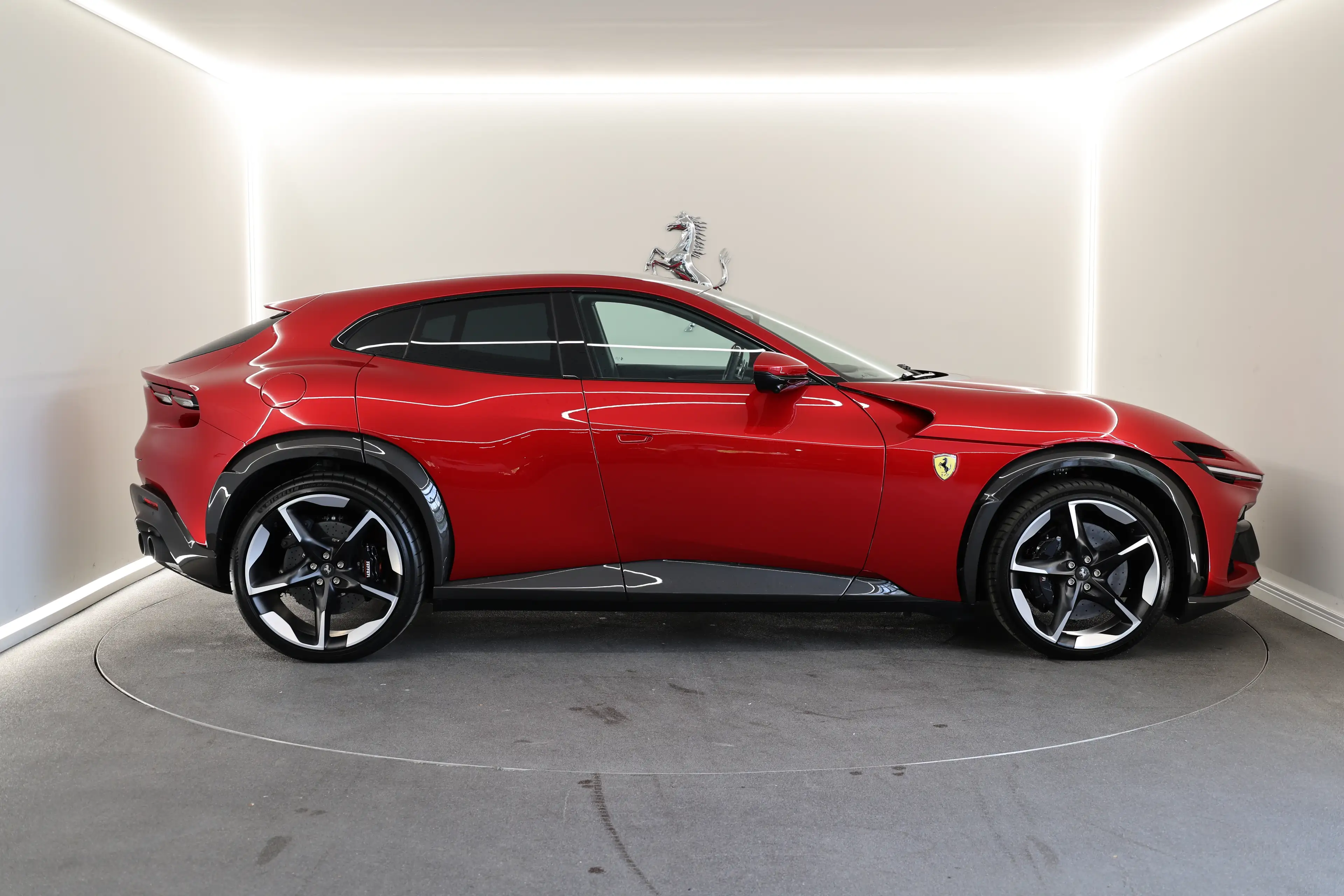 Ferrari Purosangue Rosso Maranello / Full Carbon / Ferrari Approved — photo 6