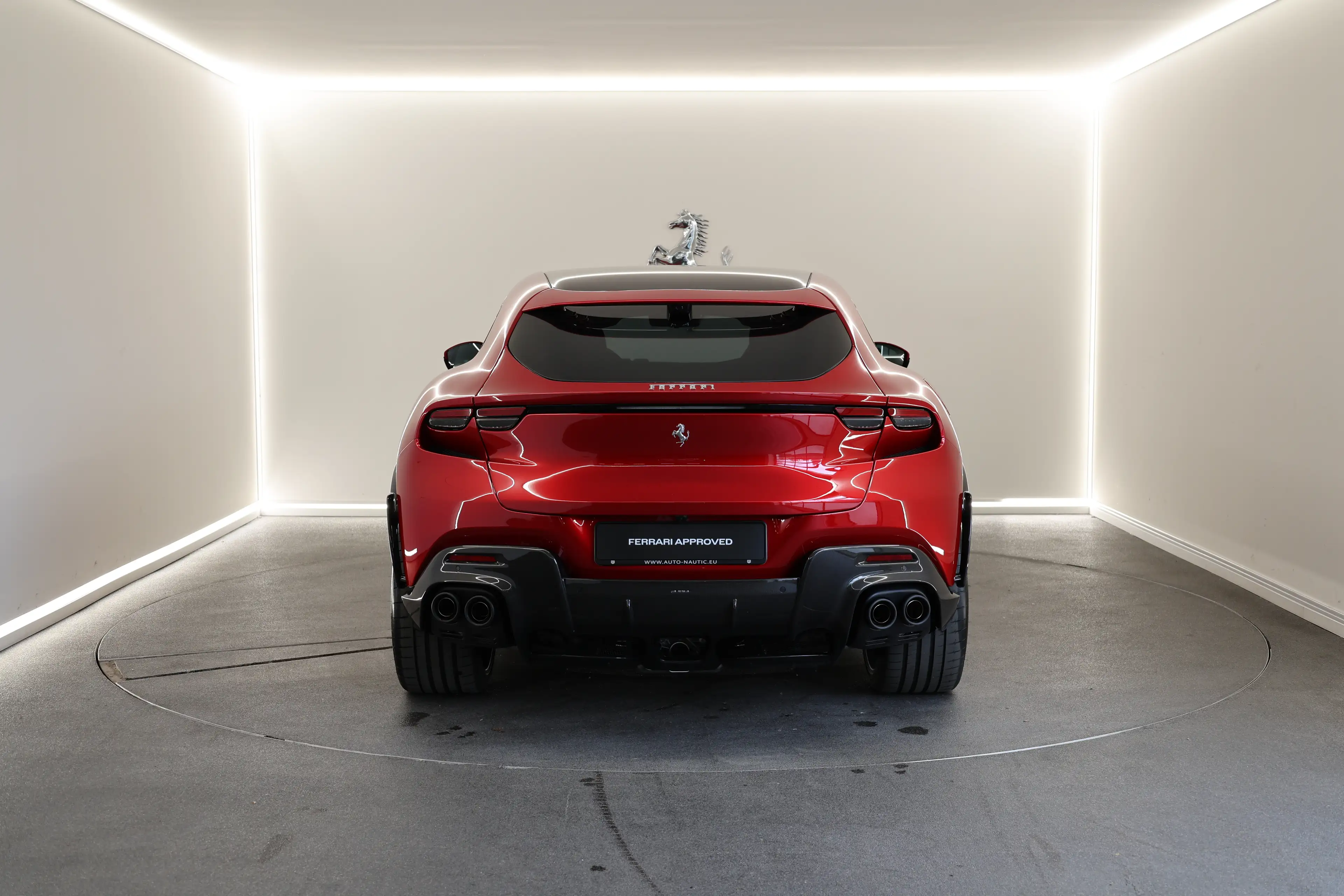 Ferrari Purosangue Rosso Maranello / Full Carbon / Ferrari Approved — photo 4