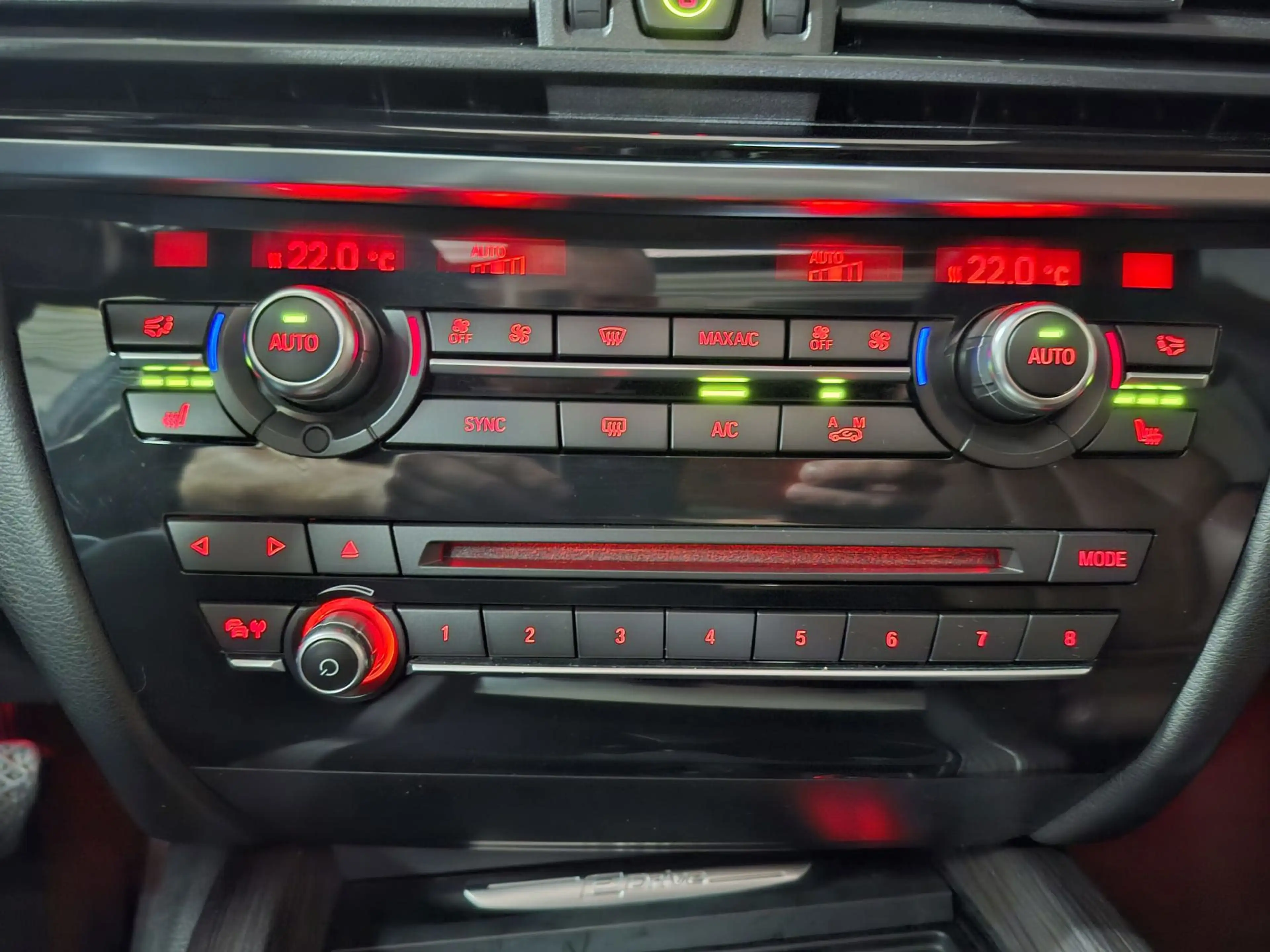 BMW X5 XDrive40e High Executive | Clima | Navi | Pano | C — photo 33