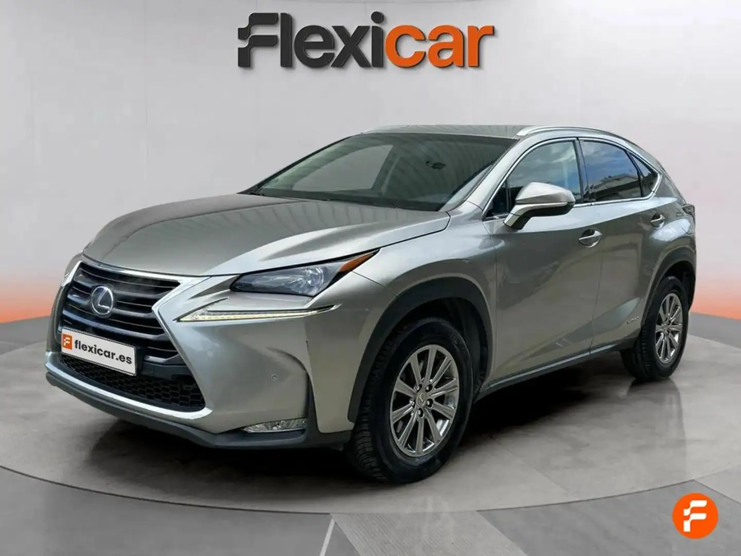Lexus NX 300h 2.5 Business 2WD Желтый - 2