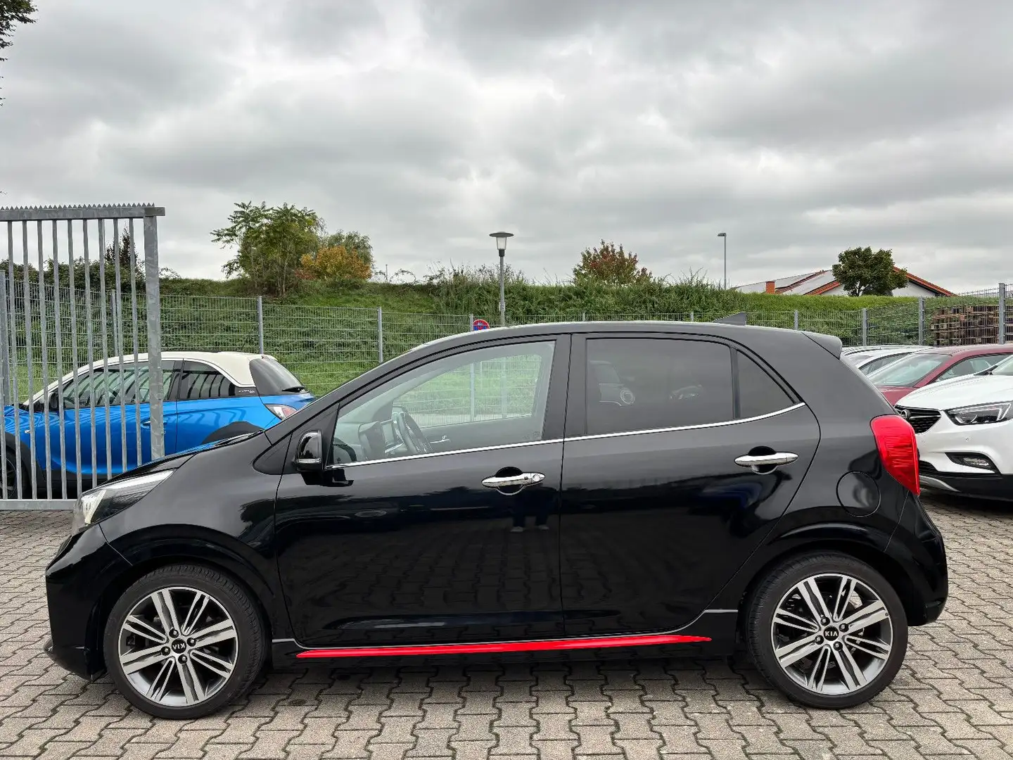 Kia Picanto 1.2 GT Line/Navi/SHZ/Kamera/Carplay/LED Schwarz - 2