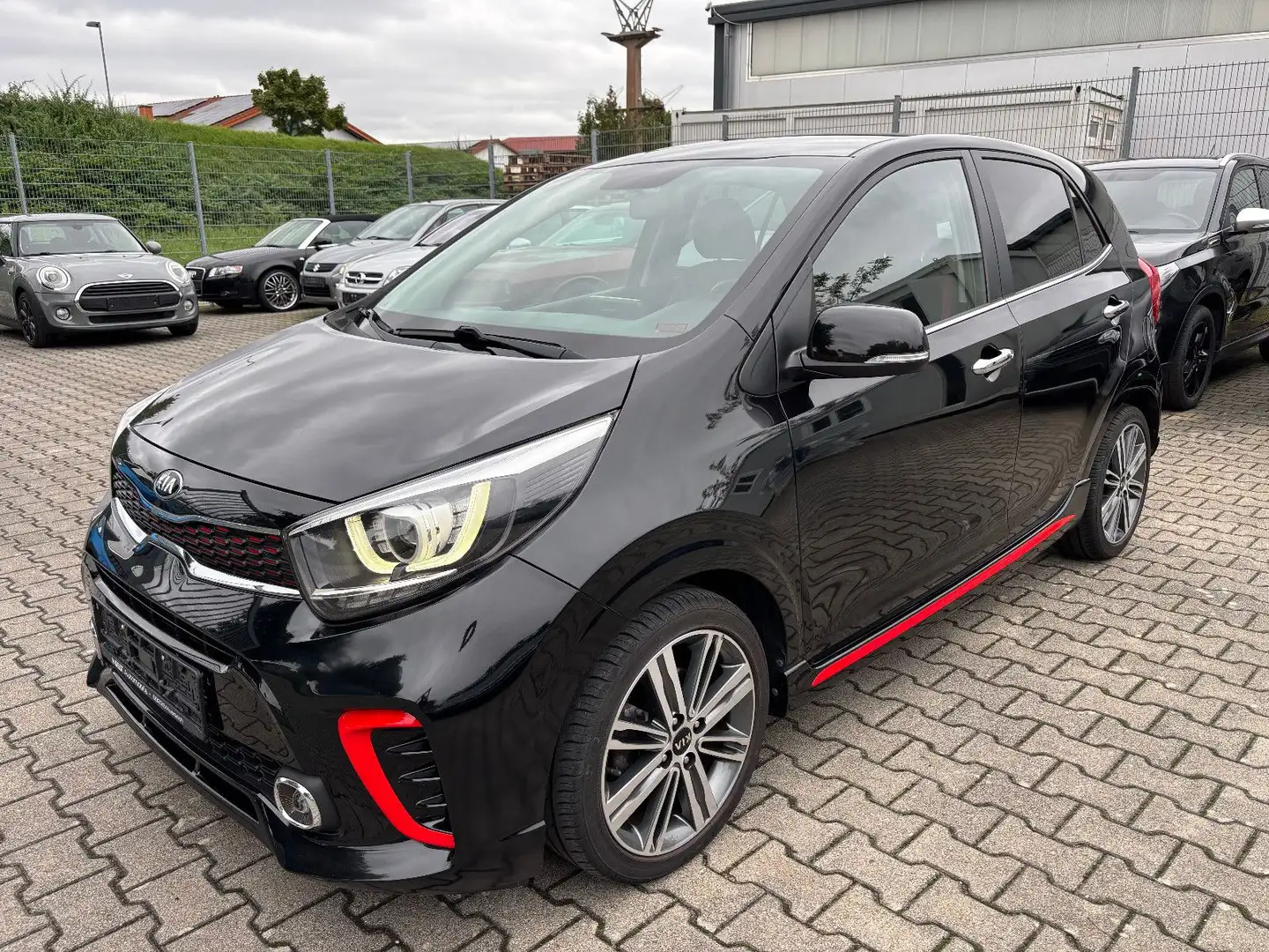 Kia Picanto 1.2 GT Line/Navi/SHZ/Kamera/Carplay/LED Schwarz - 1