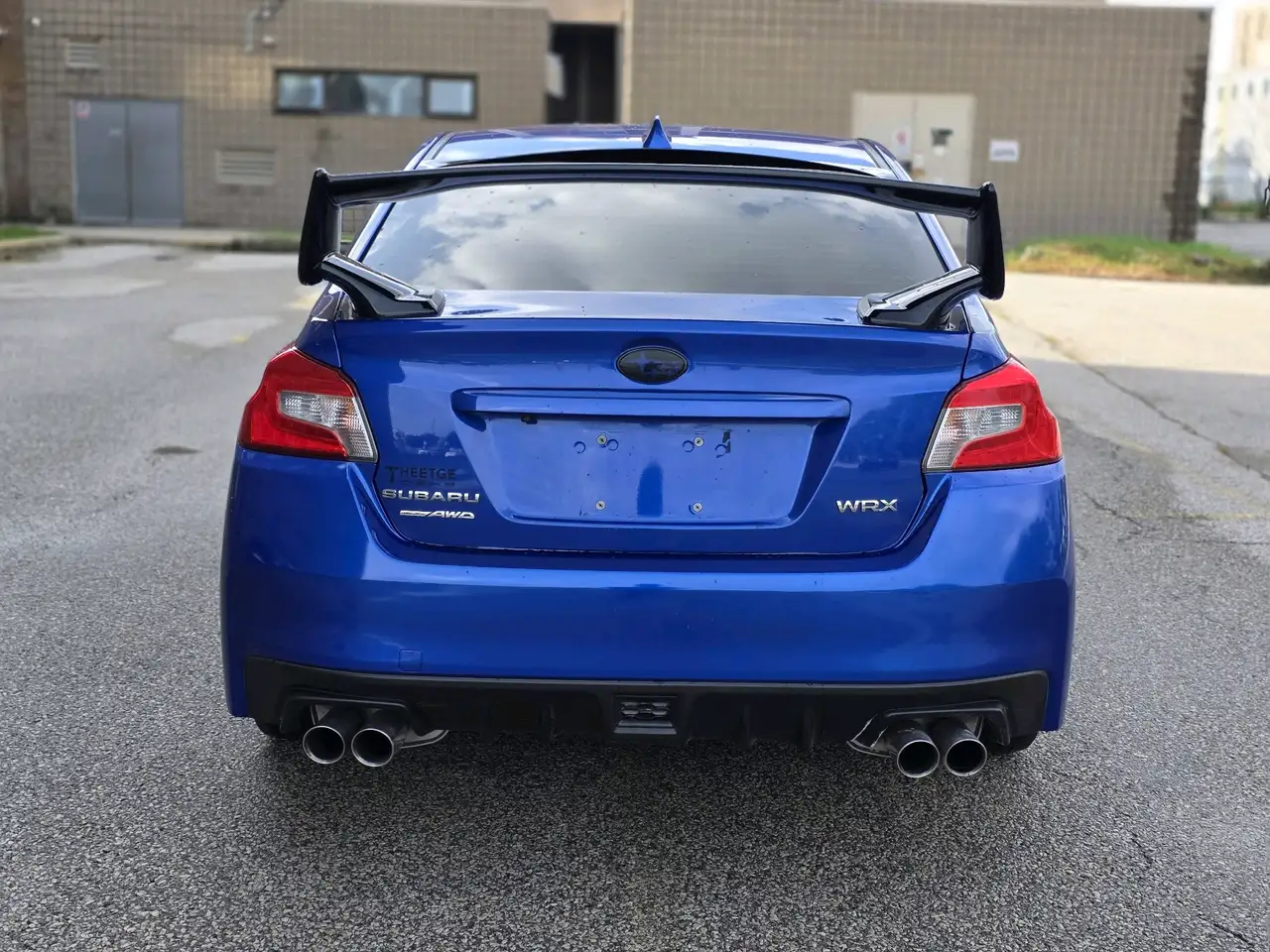Subaru WRX снимка Subaru WRX