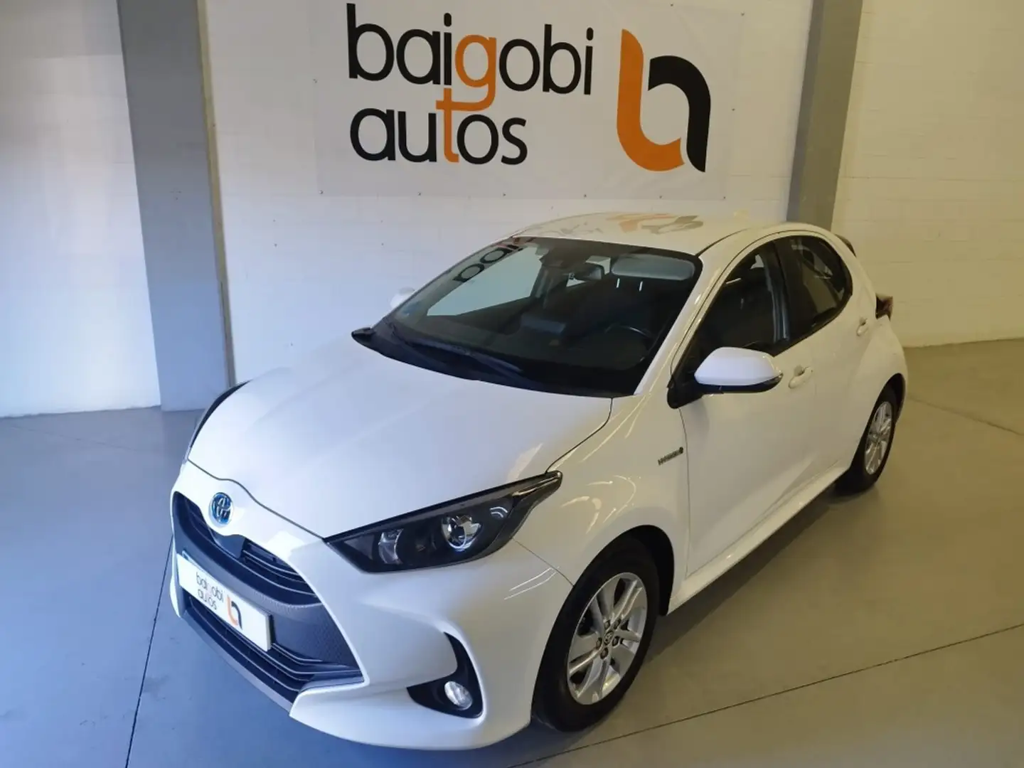 Toyota Yaris 120H 1.5 Active Tech Blanco - 1