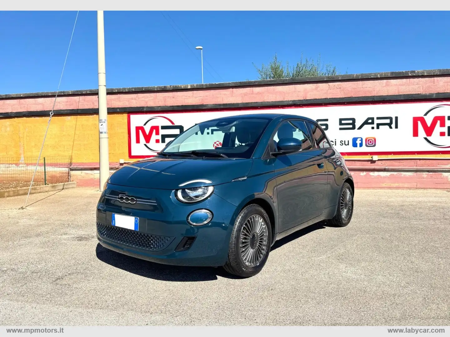Fiat 500C LA PRIMA BERLINA 42 KWH Blau - 1