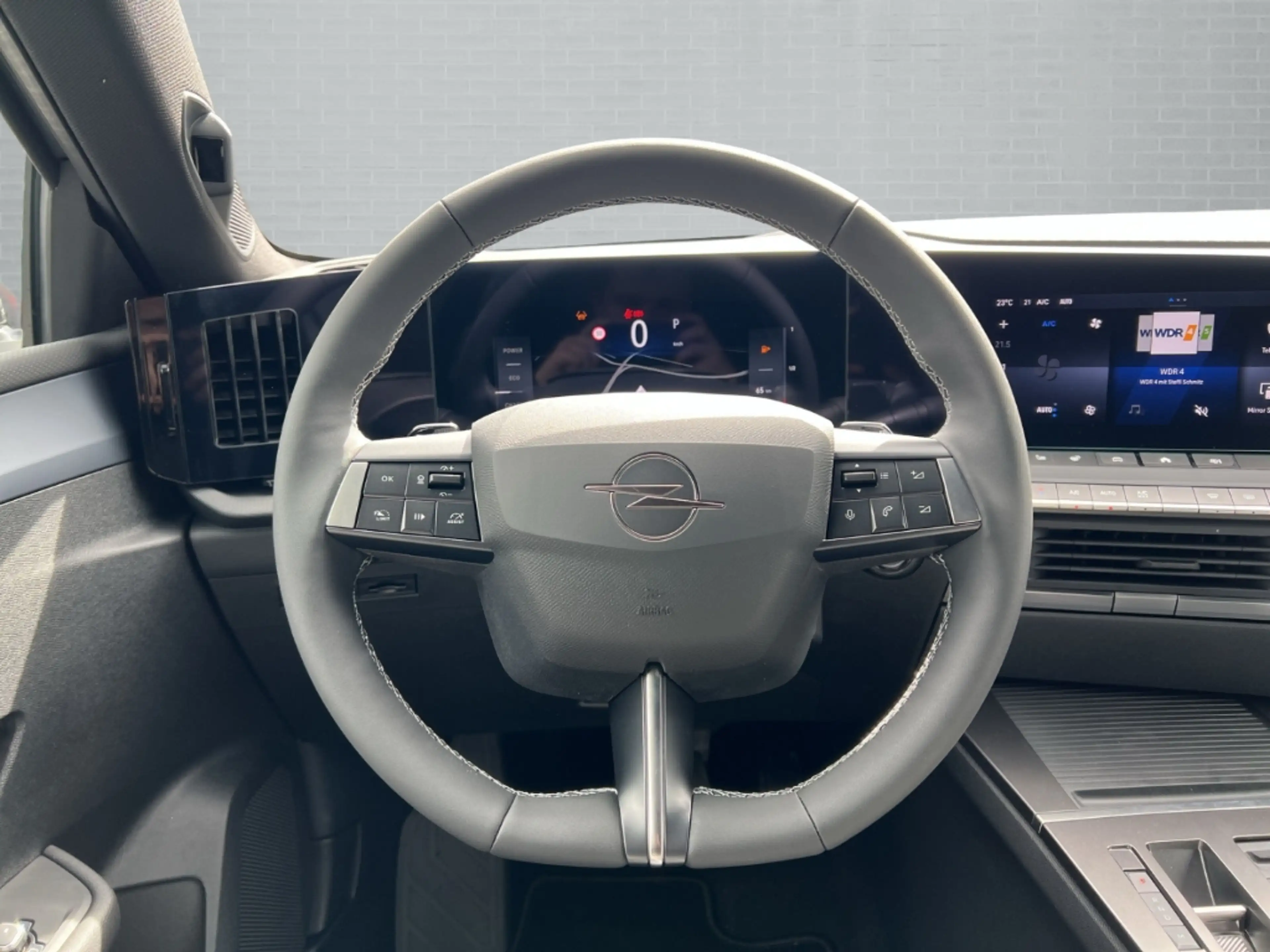 Opel Astra ST 145PS AT Hybrid +Allwetter AHK-abnehmbar Navi M — photo 11