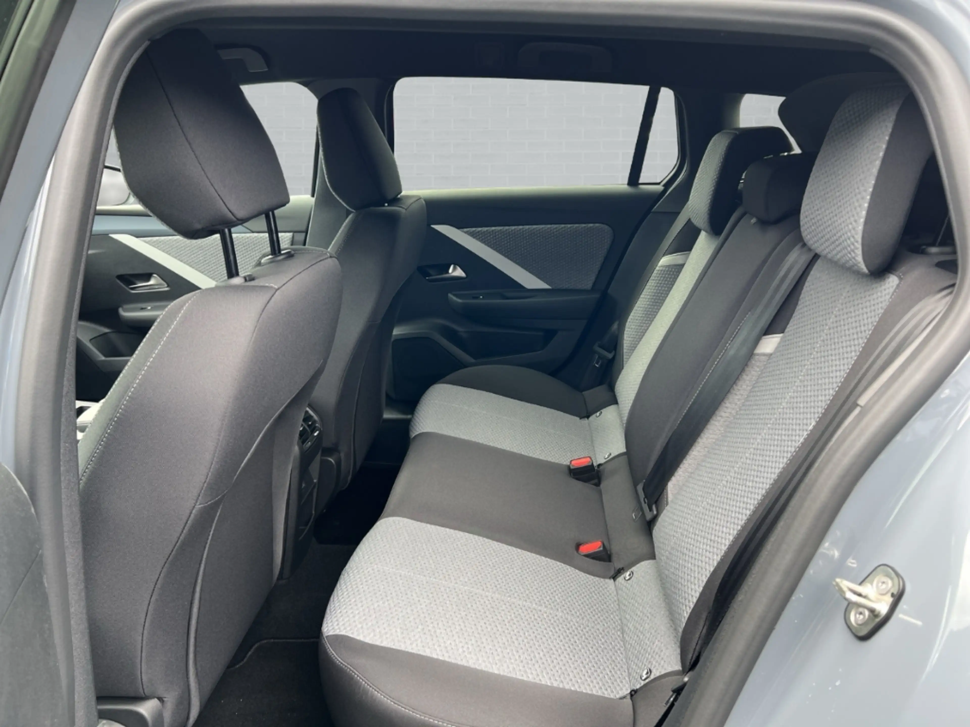 Opel Astra ST 145PS AT Hybrid +Allwetter AHK-abnehmbar Navi M — photo 14